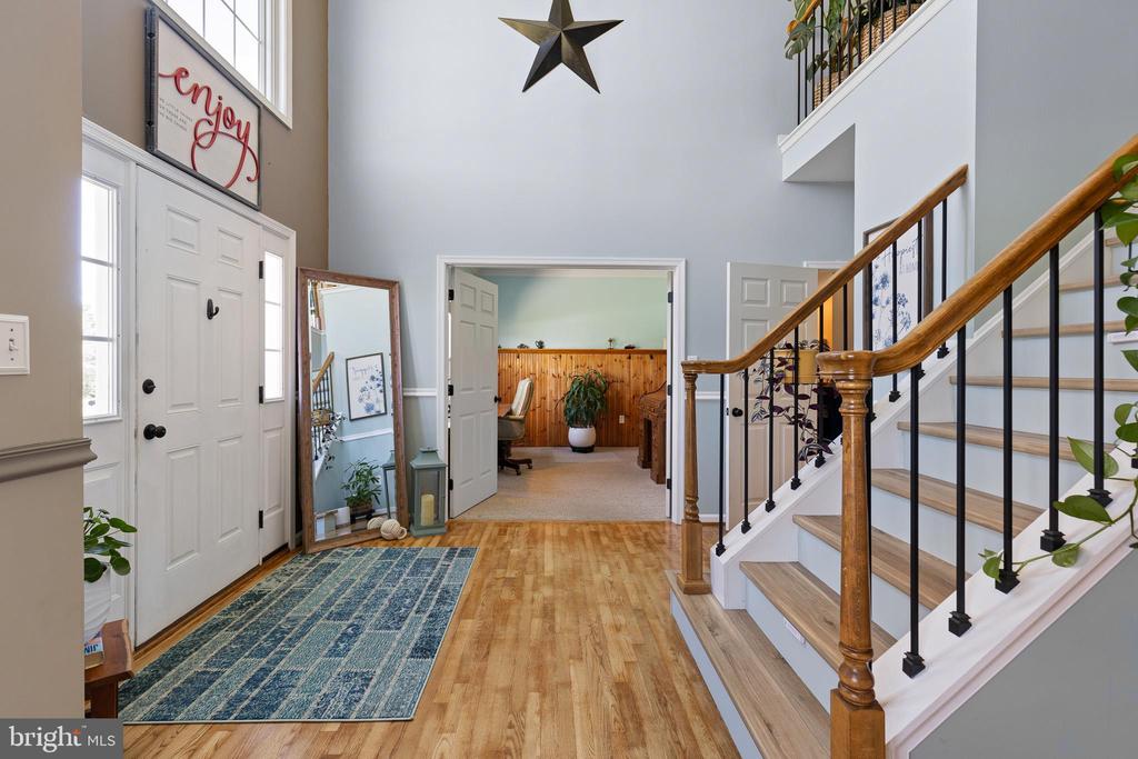 310 E THOMAS COURT