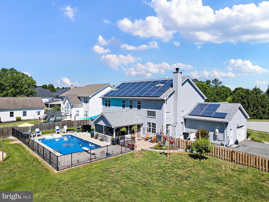 310 E THOMAS COURT