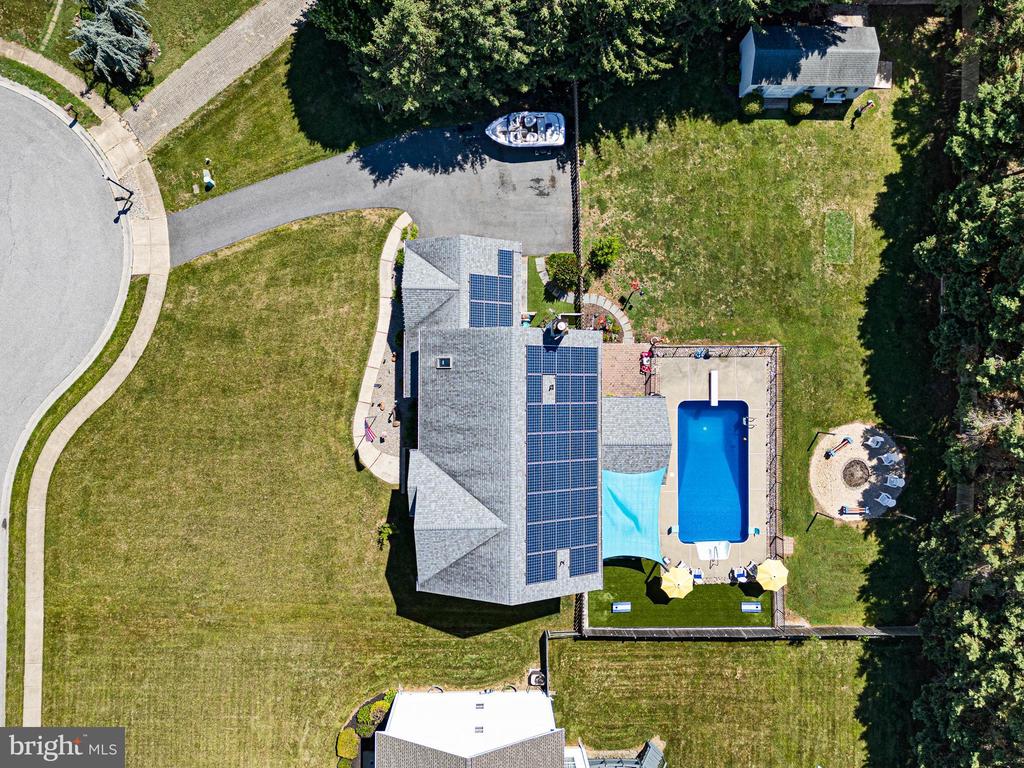 310 E THOMAS COURT