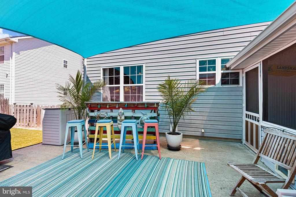 310 E THOMAS COURT