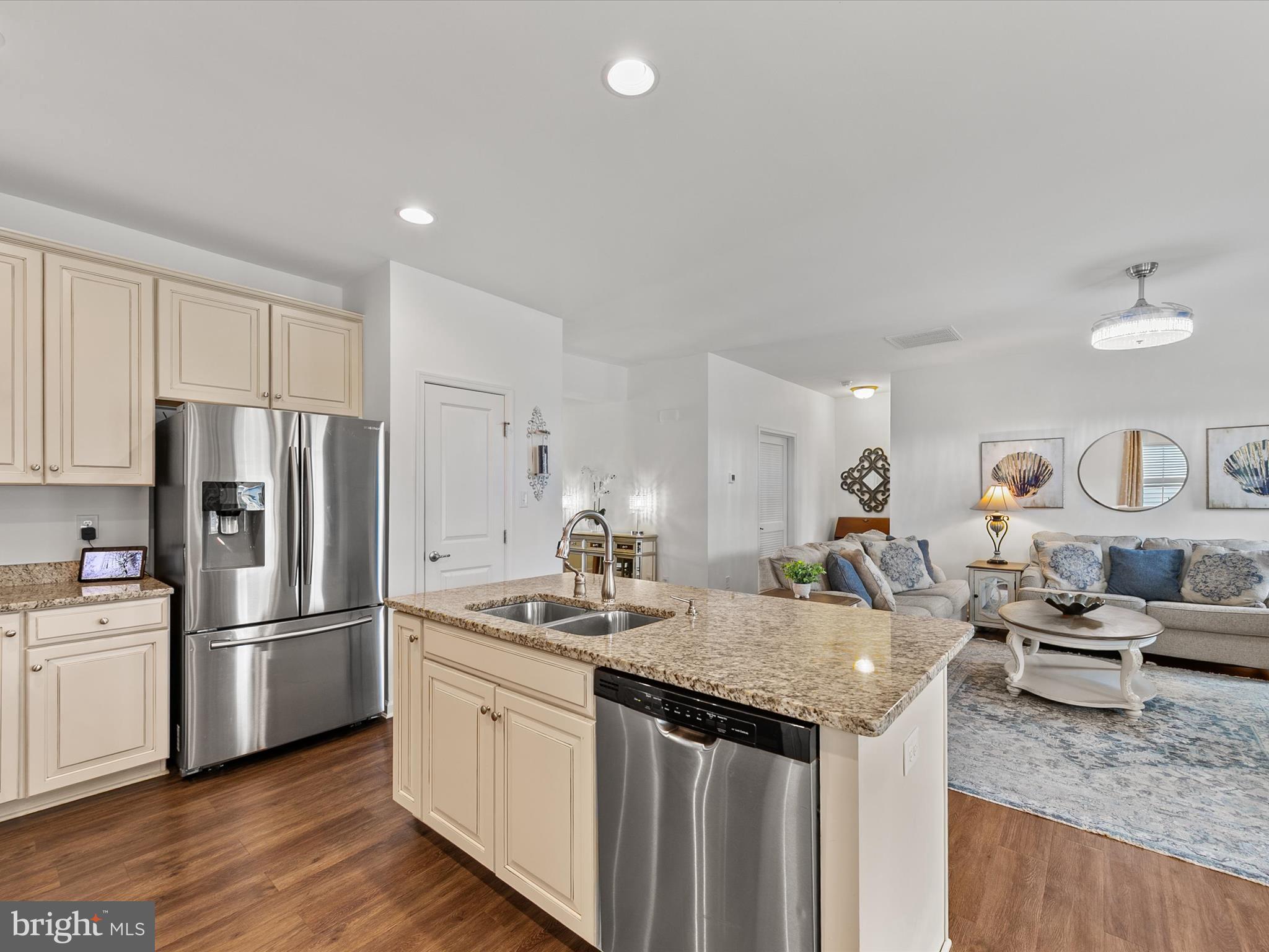 34005 SEA OTTER WAY