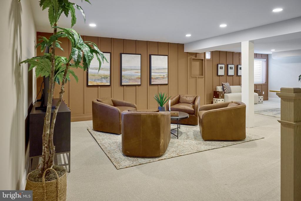 20301 HONEYSUCKLE DRIVE
