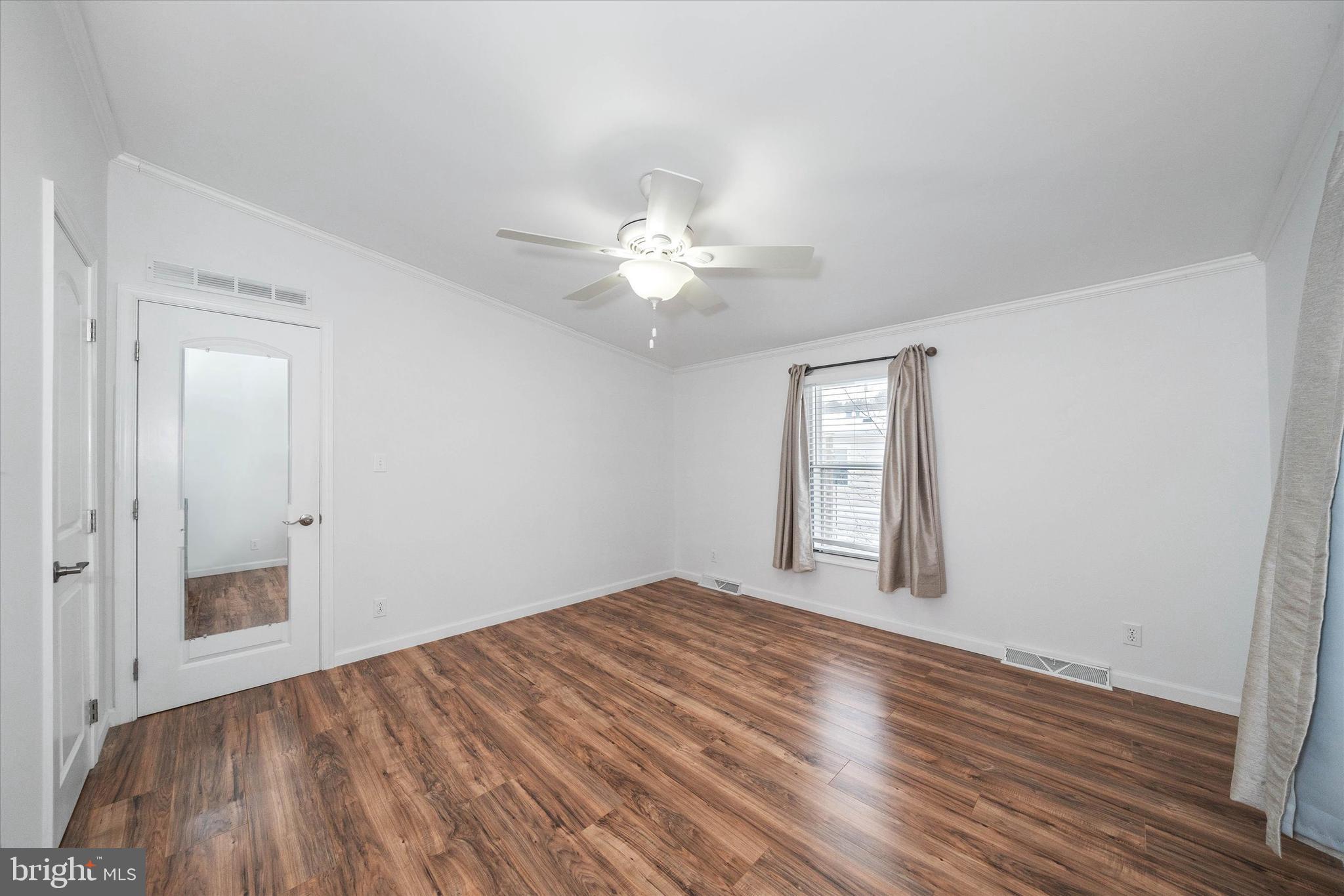 33409 HARTFORD COURT