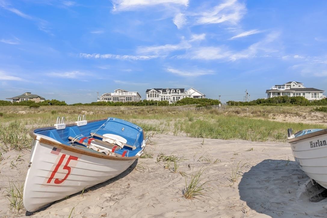 10 E Prescott Avenue