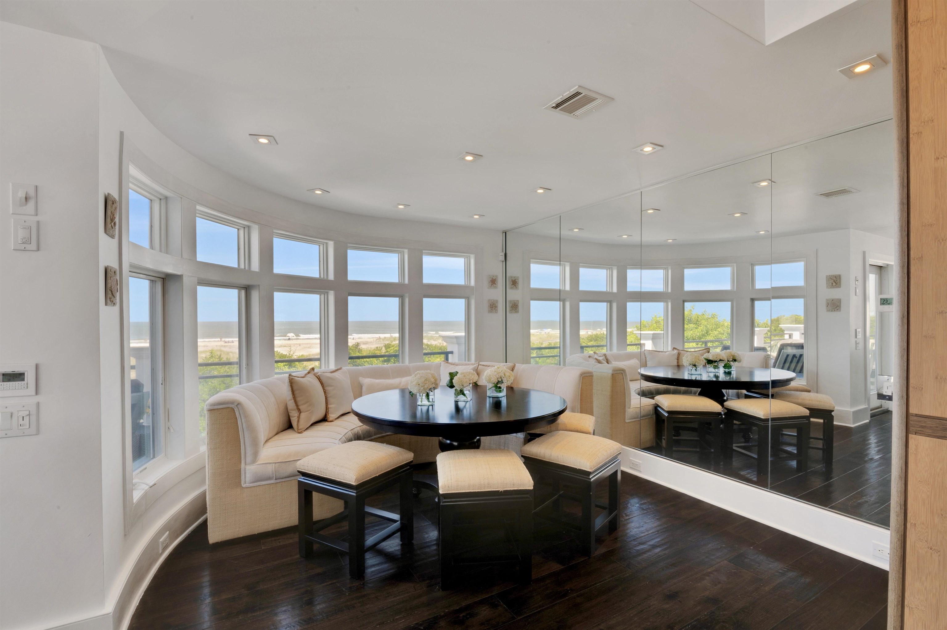 10 E Prescott Avenue