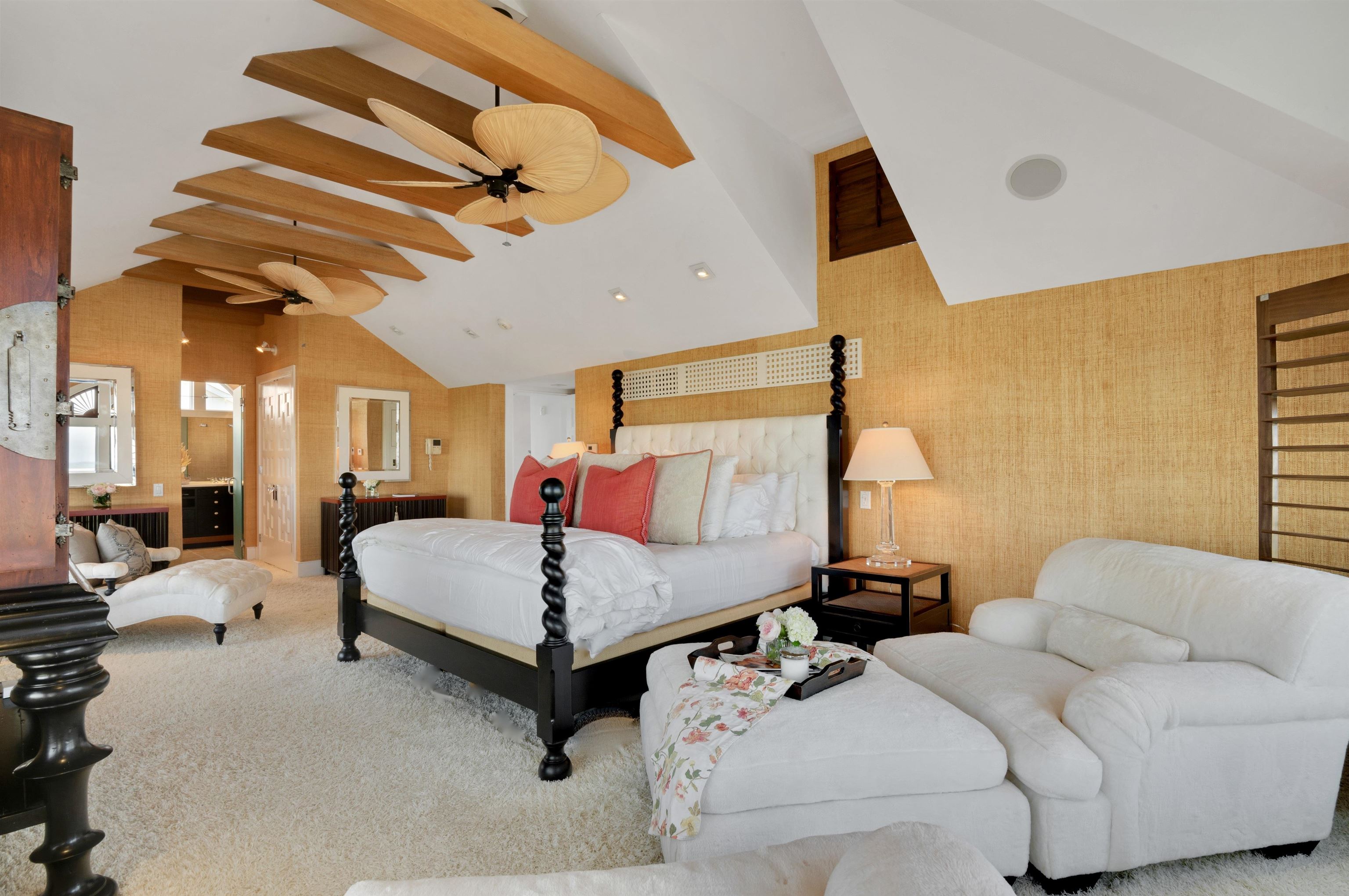 10 E Prescott Avenue