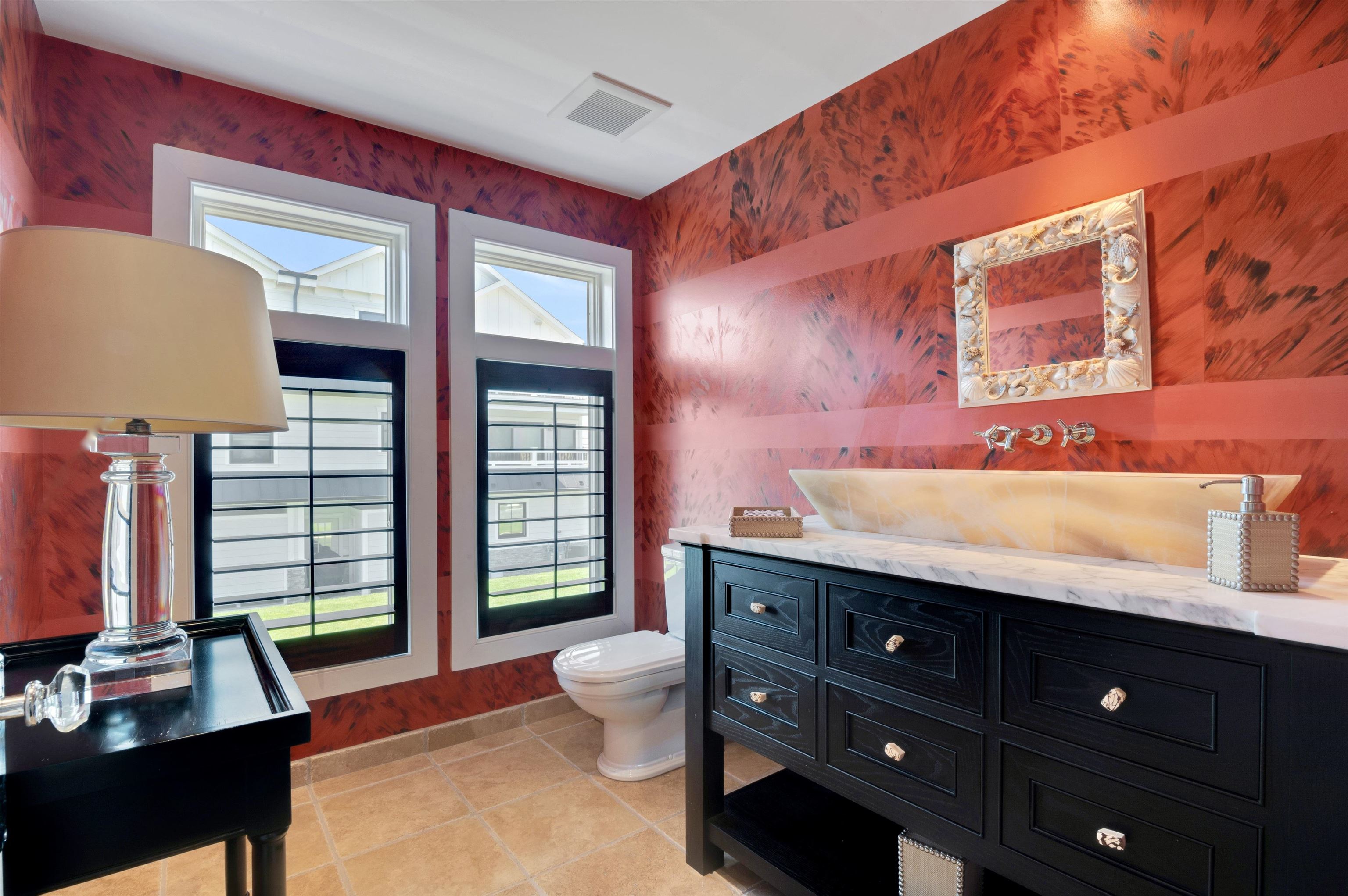 10 E Prescott Avenue