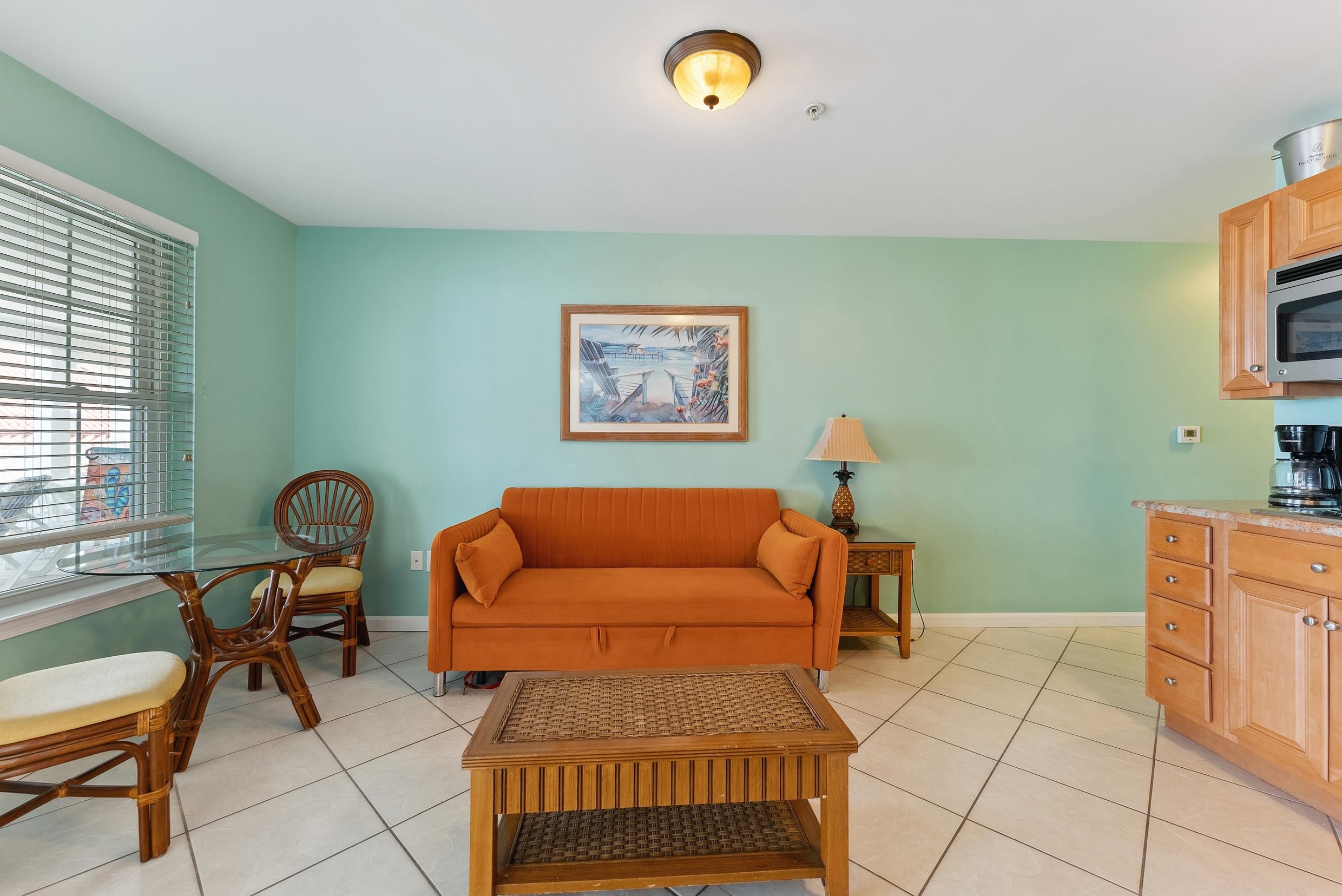 106 W Spruce Avenue Unit: 207