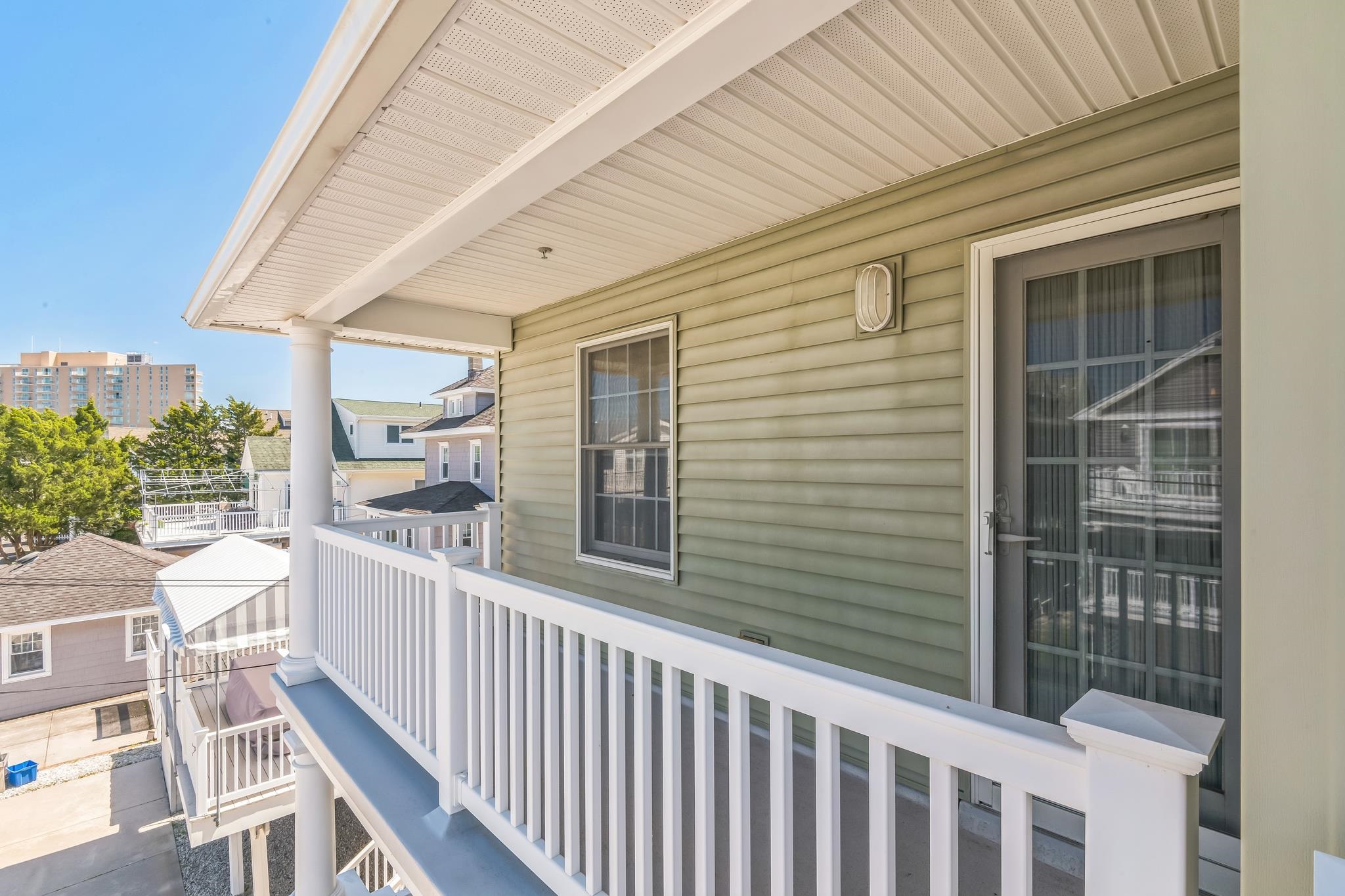 839 Park Place Unit: 2