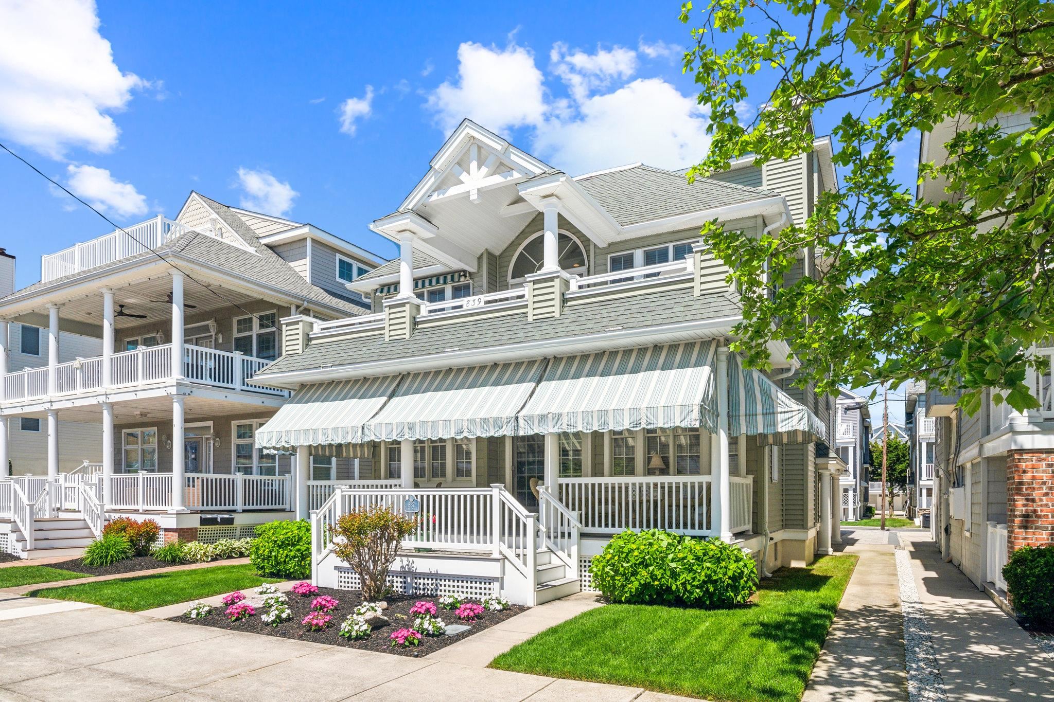 839 Park Place Unit: 2