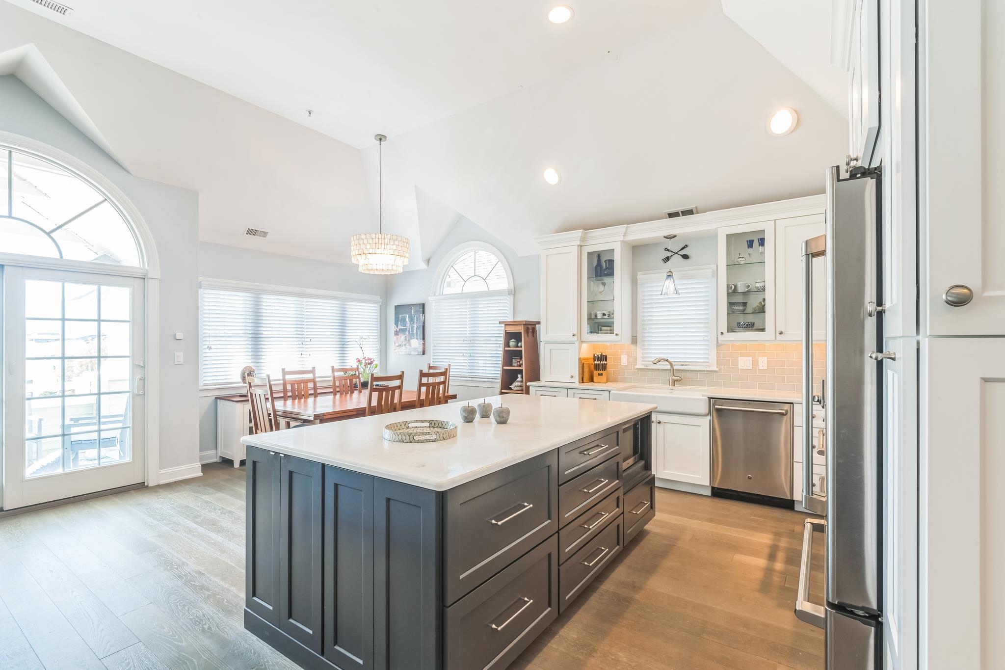 839 Park Place Unit: 2