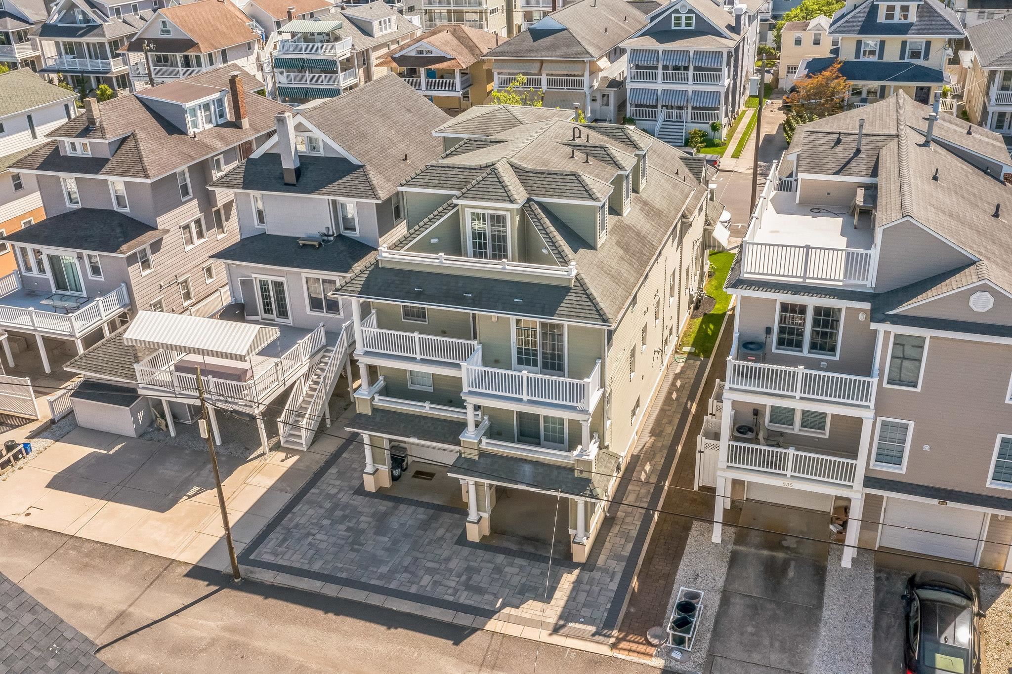 839 Park Place Unit: 2