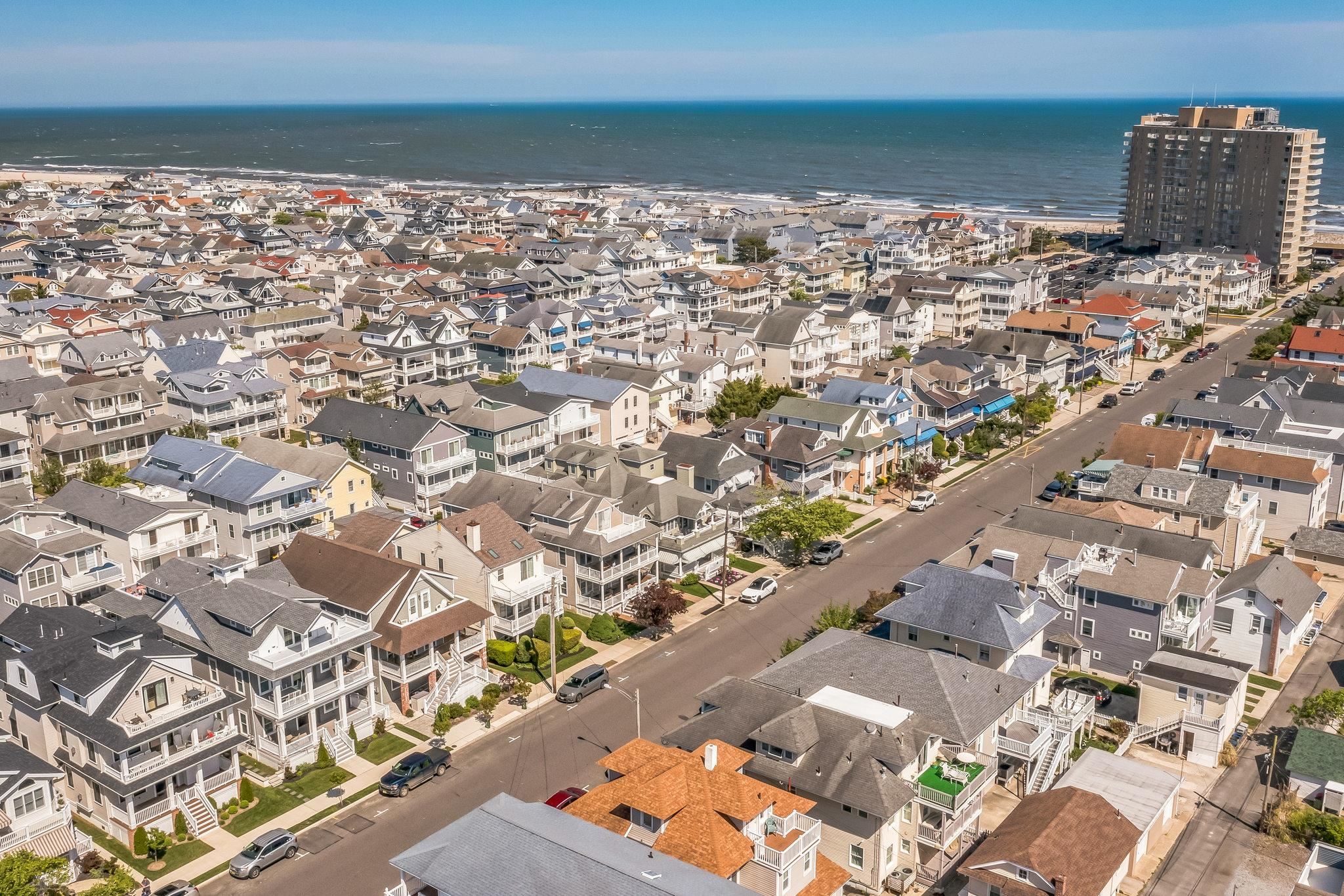 839 Park Place Unit: 2