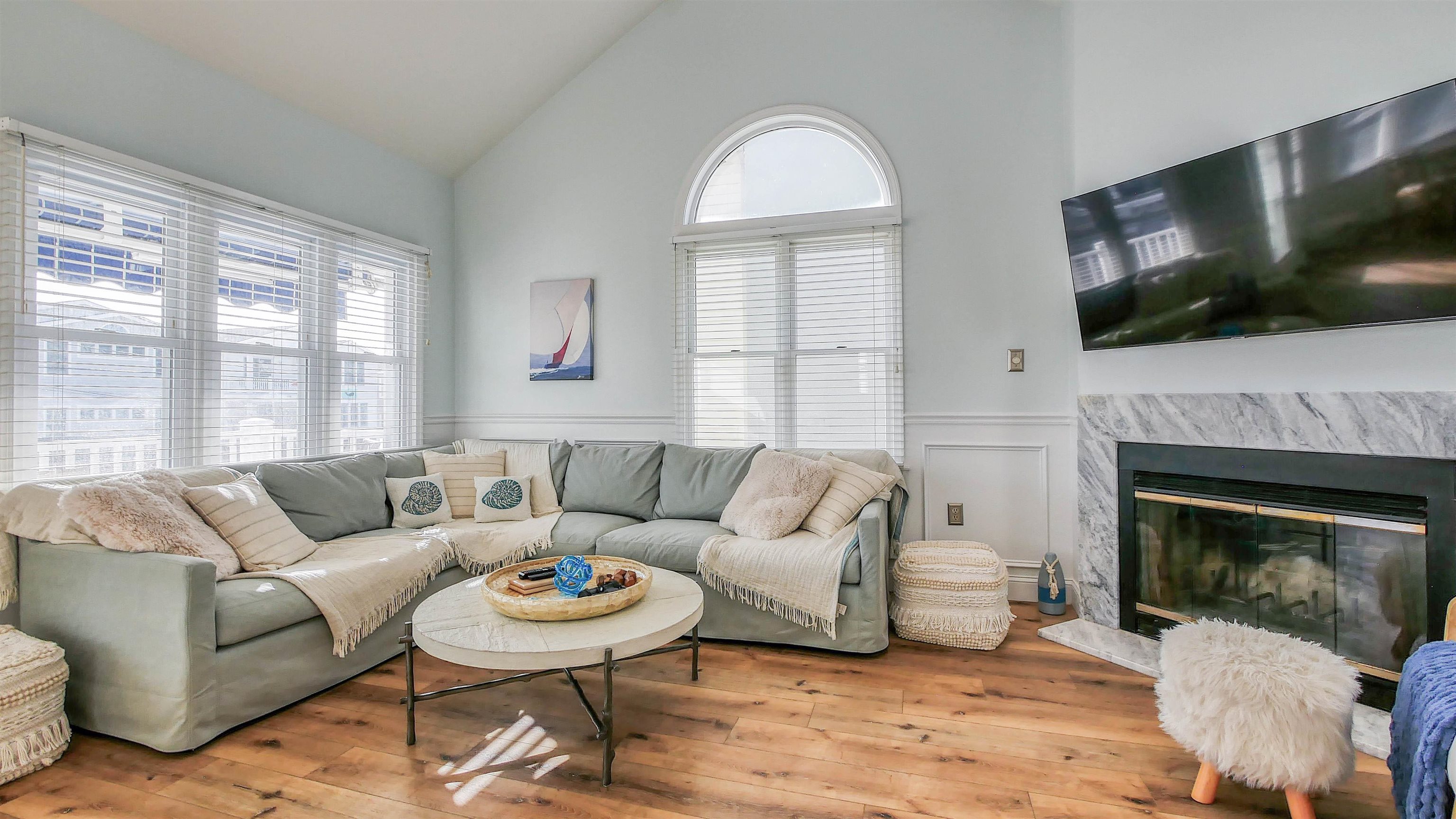 3926 Central Avenue Unit: 2