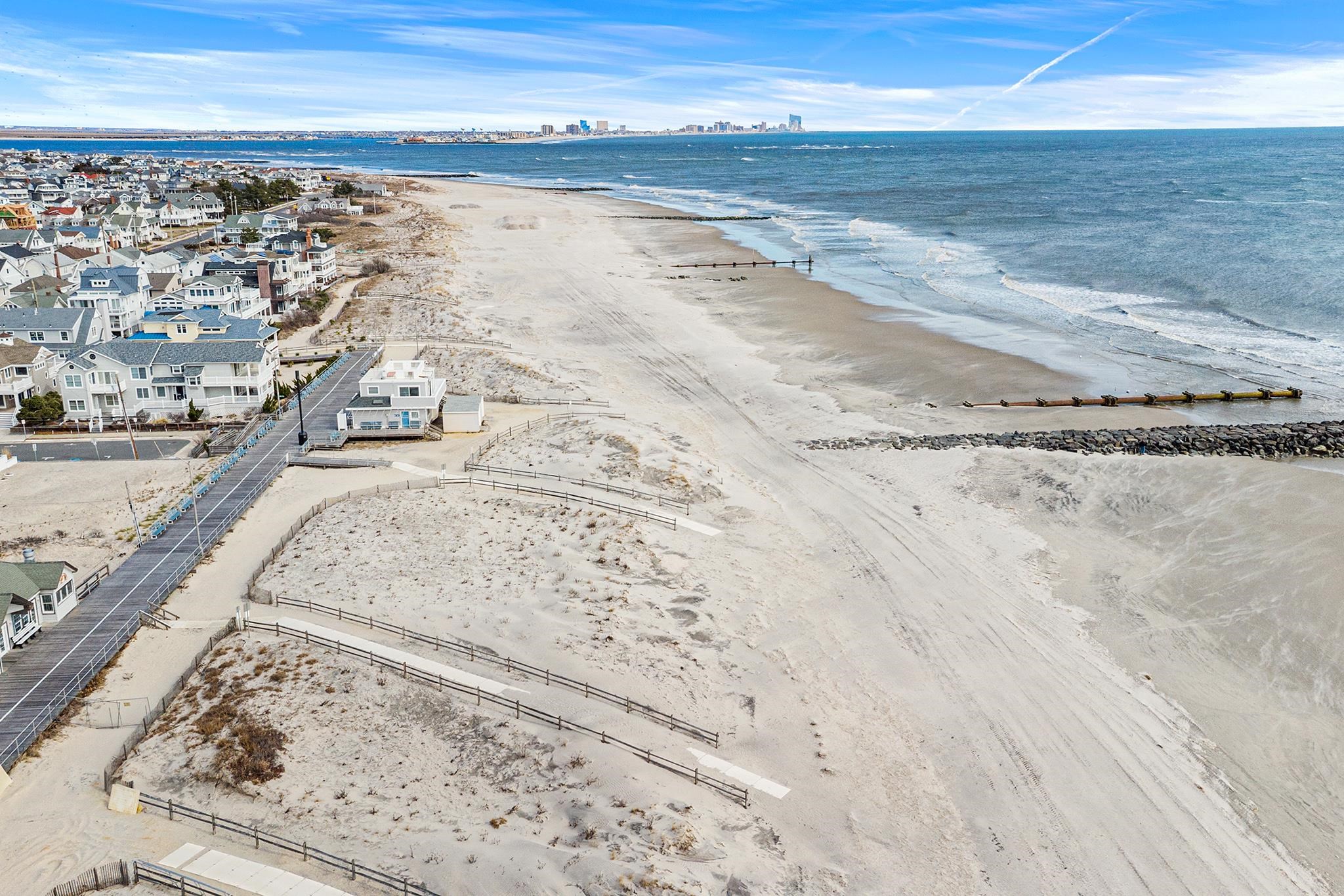 207 Asbury Avenue Unit: 2nd Floor