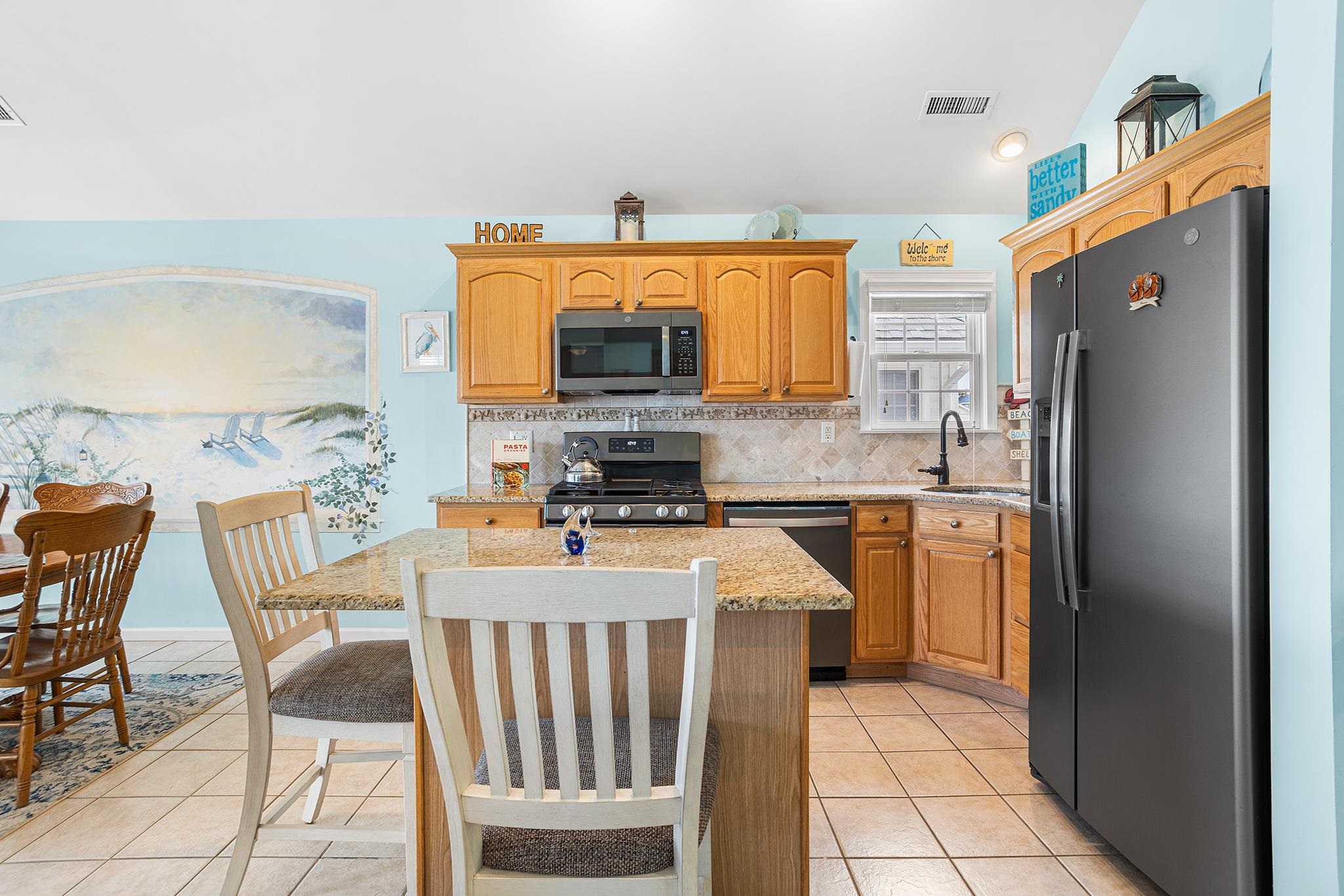 207 Asbury Avenue Unit: 2nd Floor