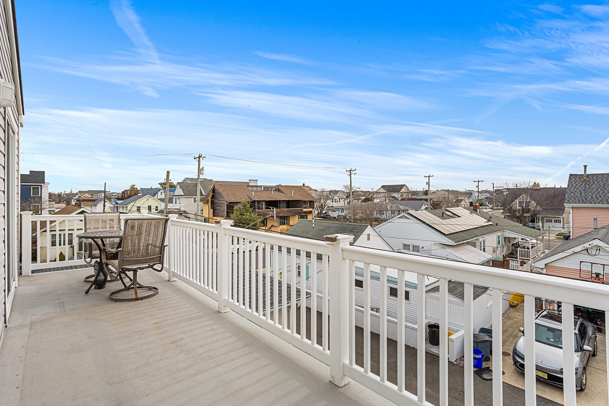 207 Asbury Avenue Unit: 2nd Floor