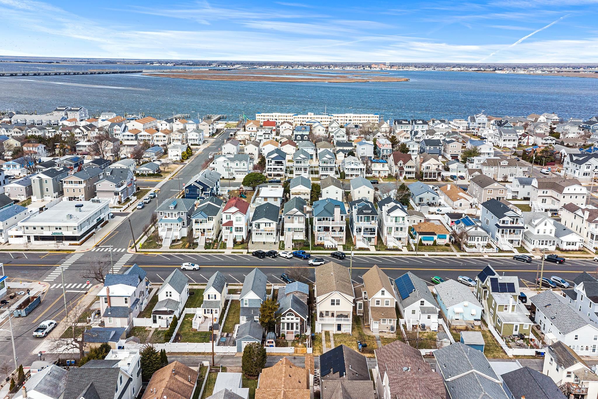 207 Asbury Avenue Unit: 2nd Floor
