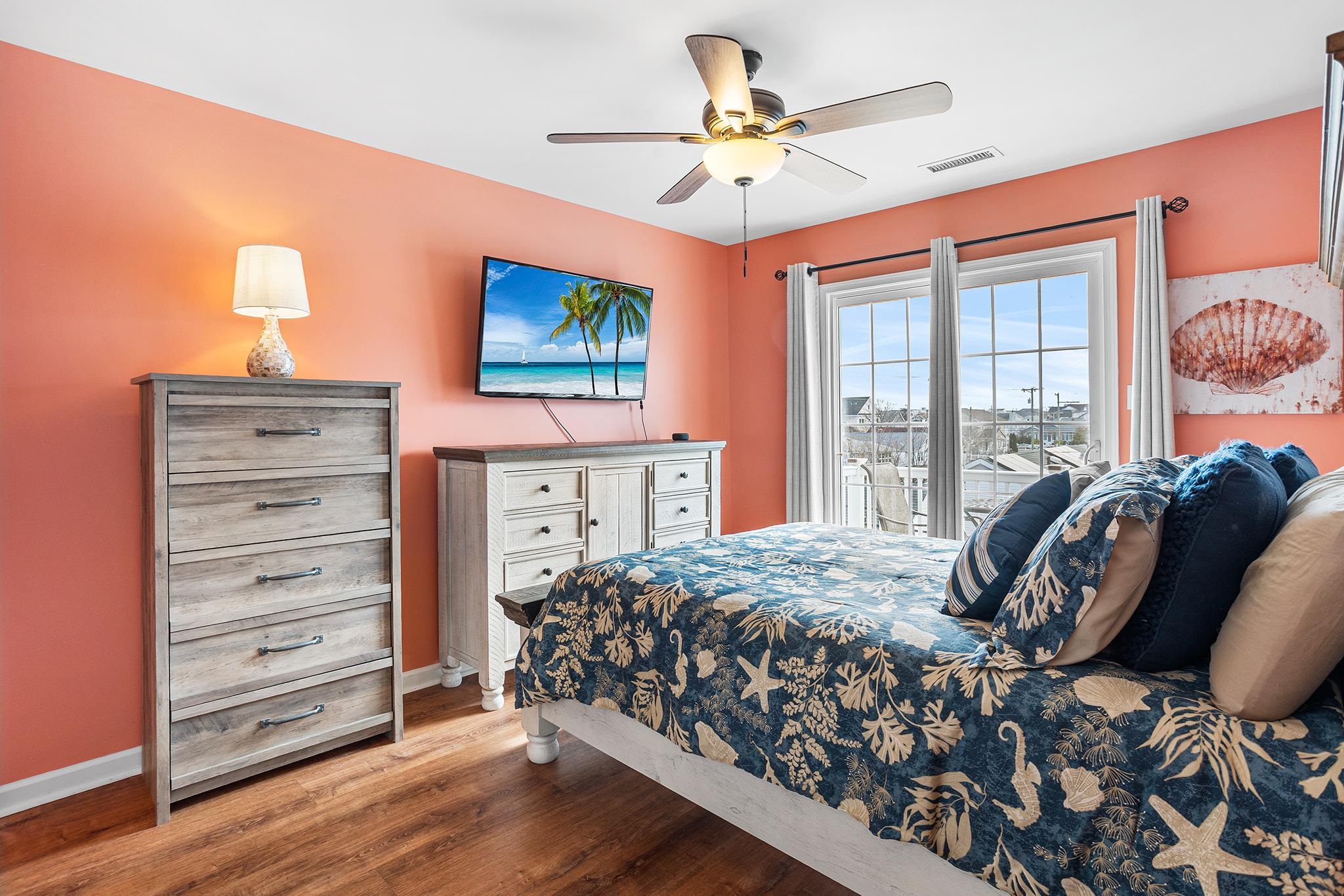 207 Asbury Avenue Unit: 2nd Floor