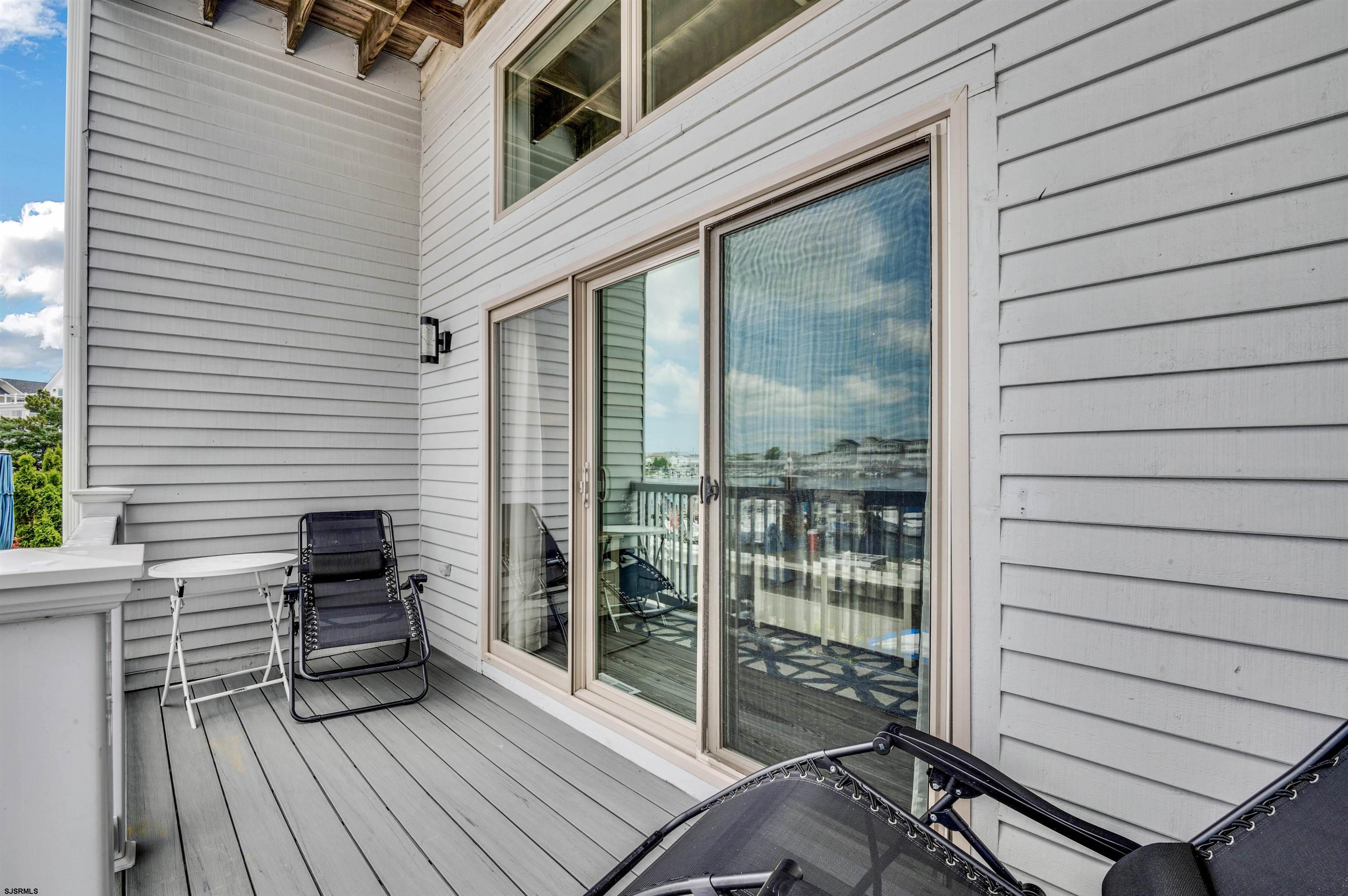 715 Bayshore Avenue Unit: 2