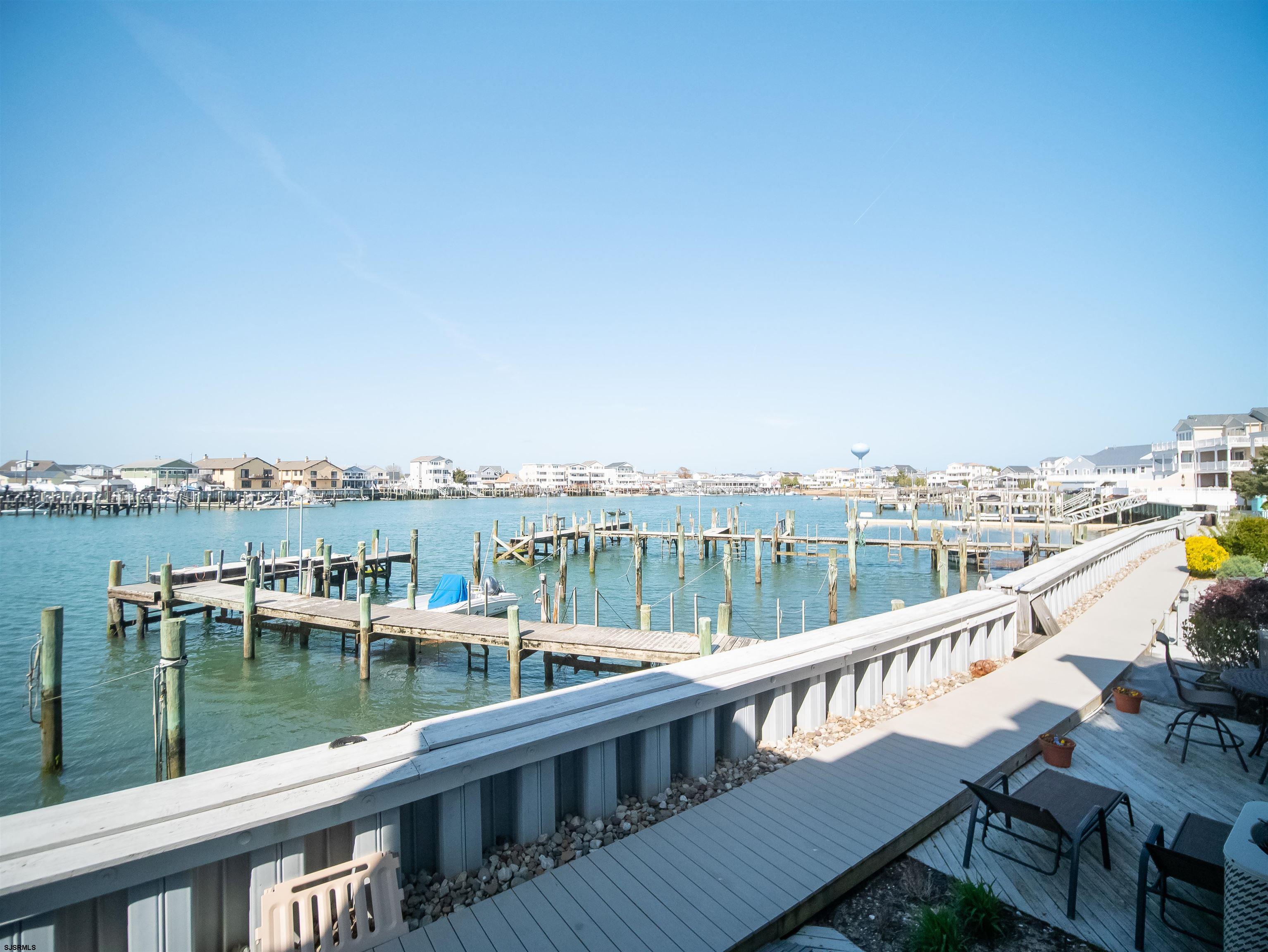 715 Bayshore Avenue Unit: 2