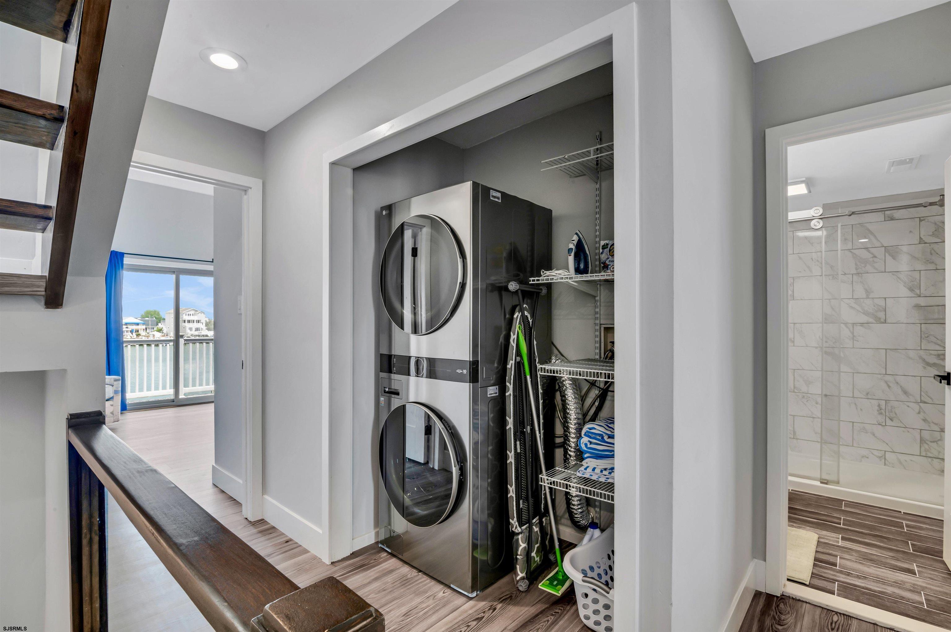 715 Bayshore Avenue Unit: 2