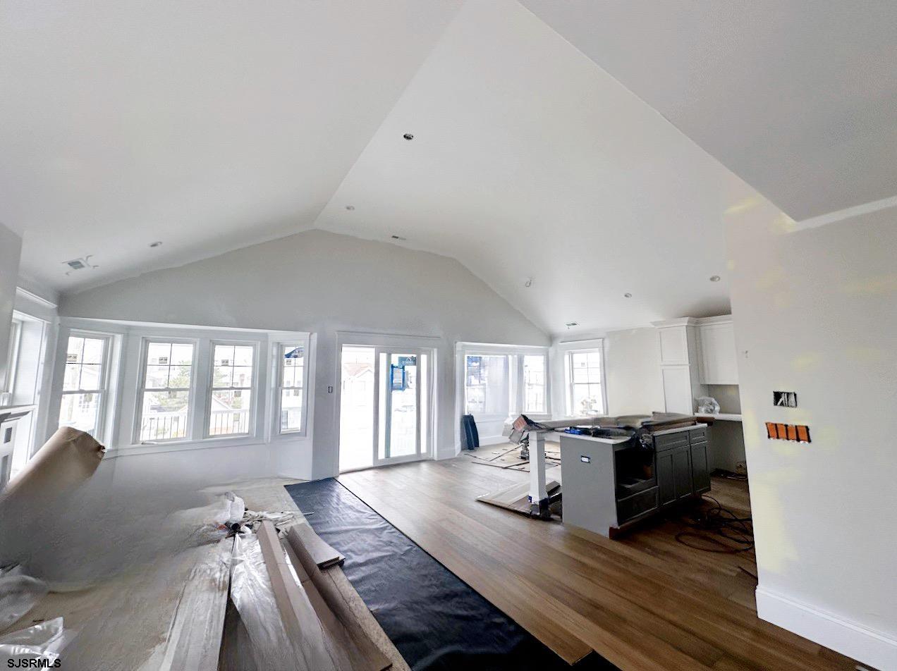 3323 Haven Avenue Unit: 2