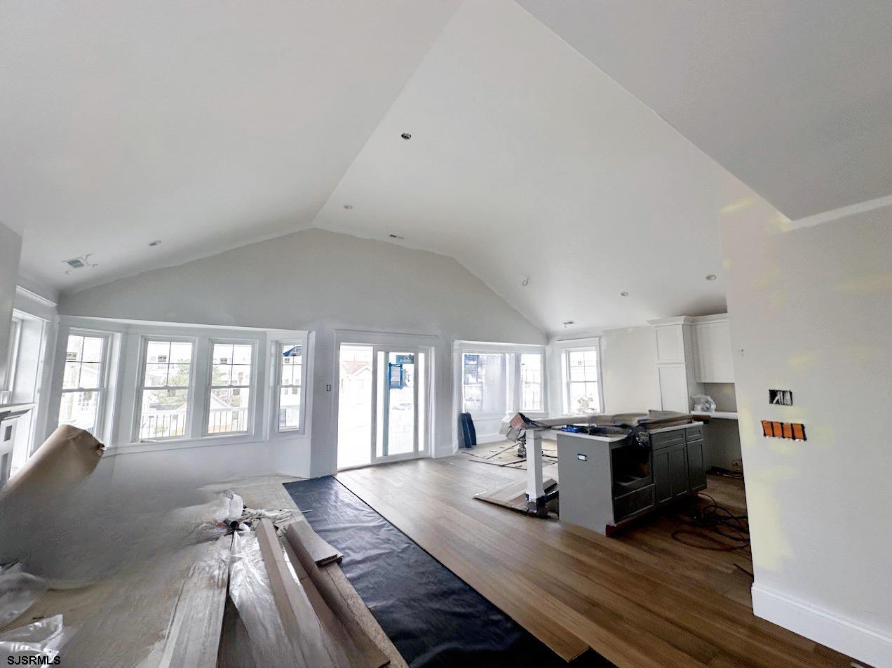 3323 Haven Avenue Unit: 2