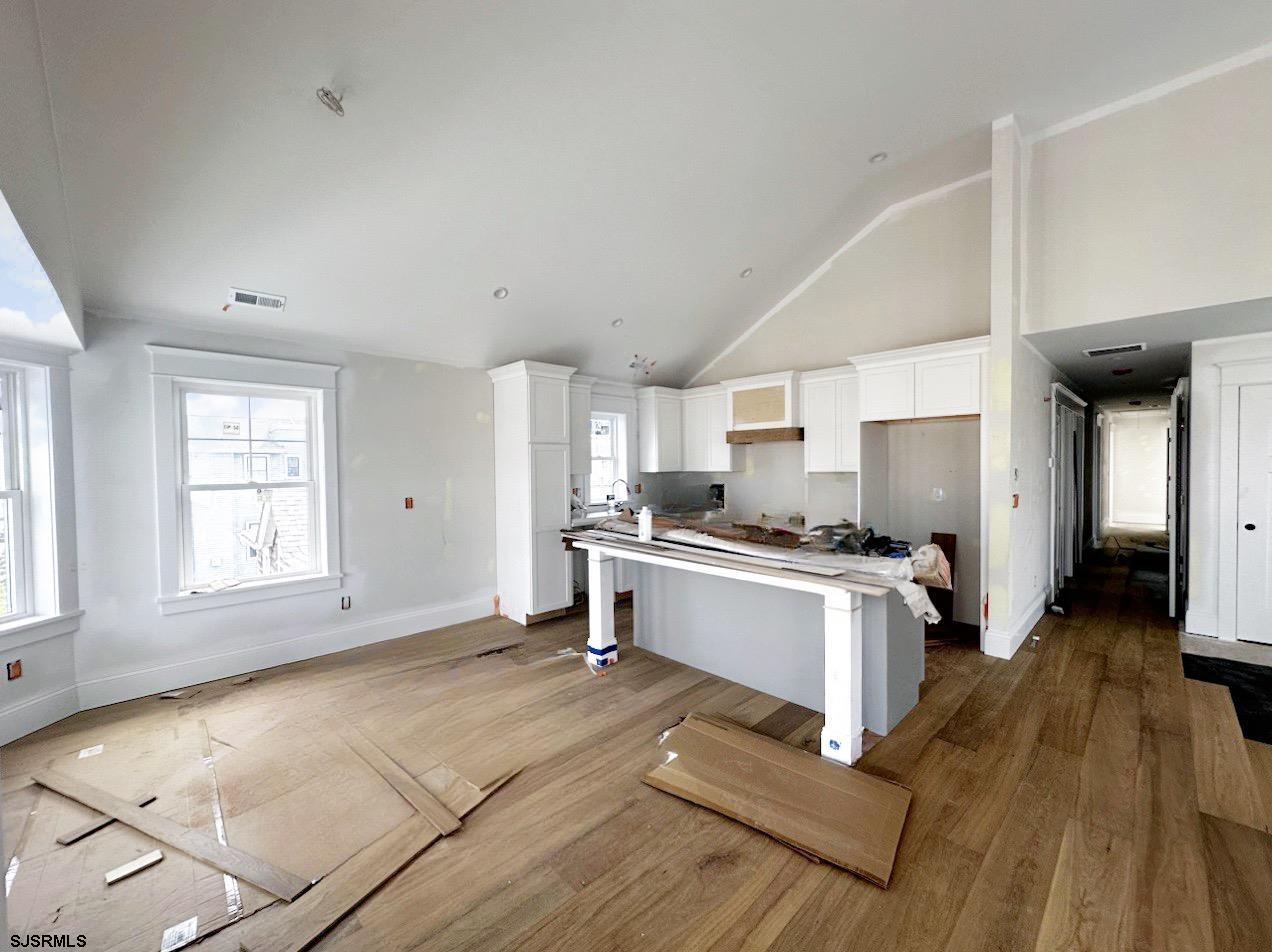 3323 Haven Avenue Unit: 2