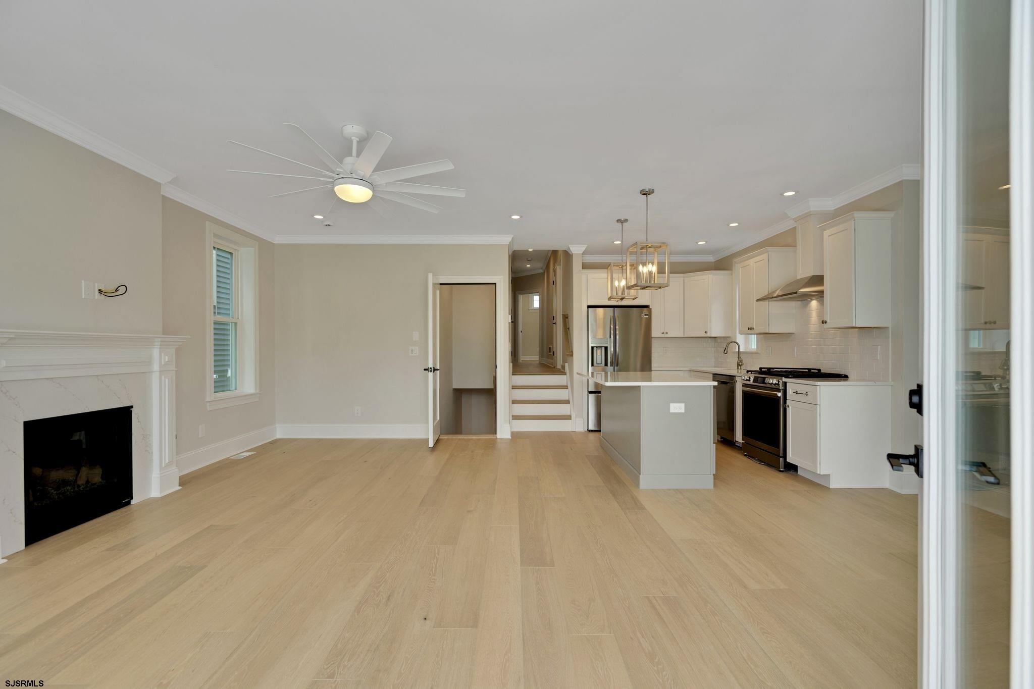 424 West Avenue Unit: 1