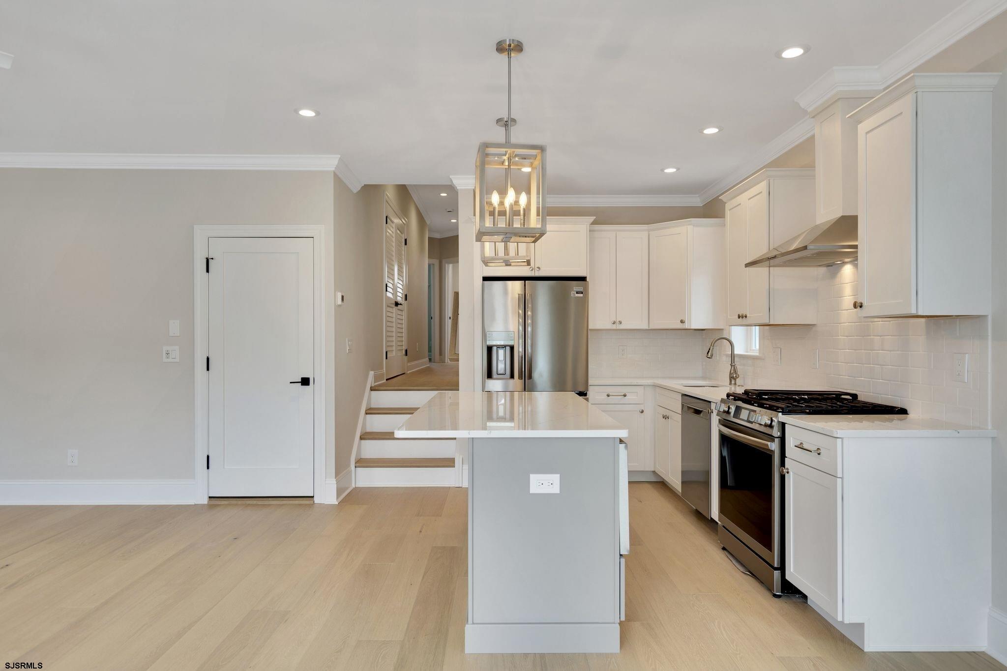 424 West Avenue Unit: 1