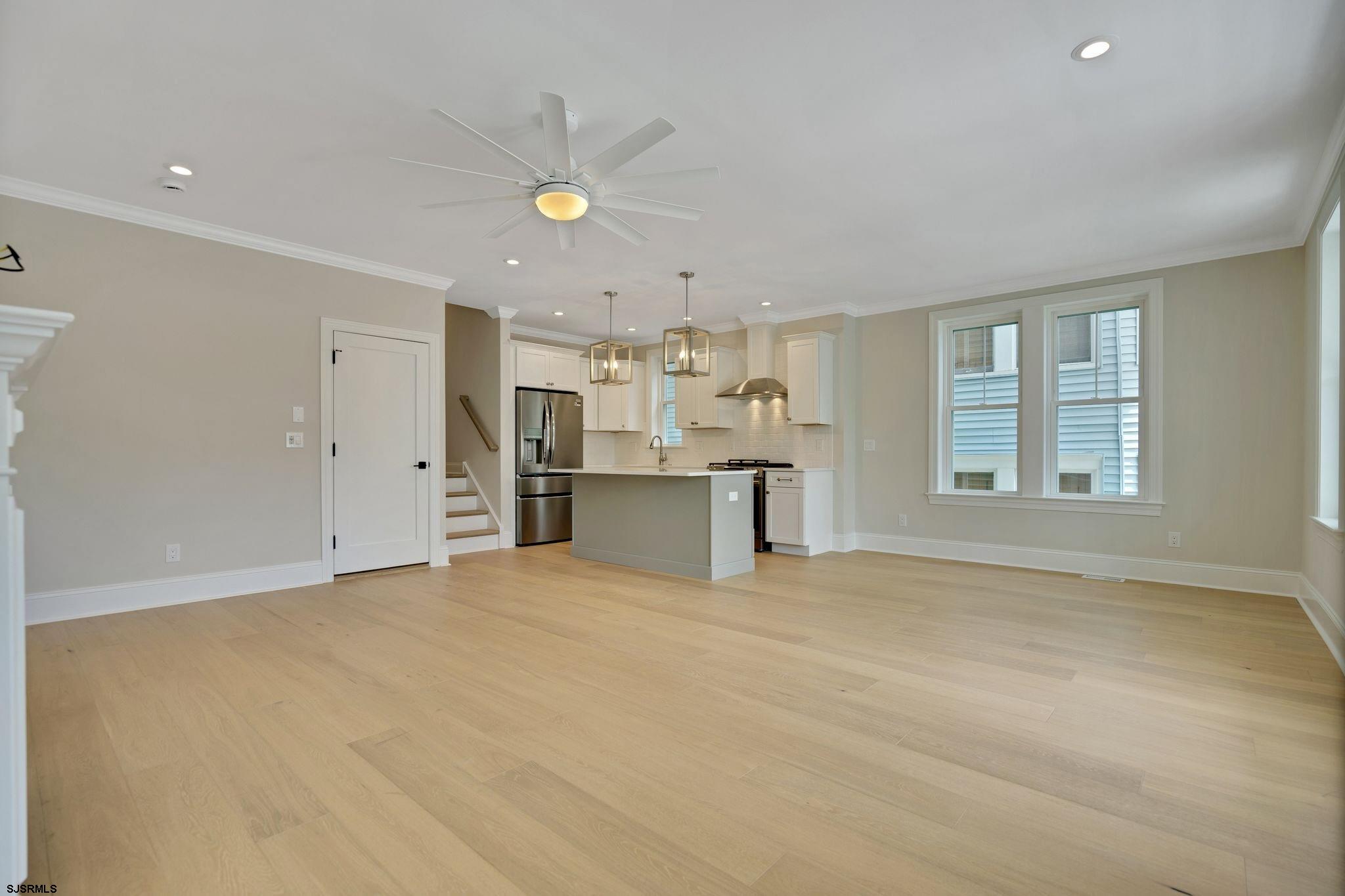 424 West Avenue Unit: 1