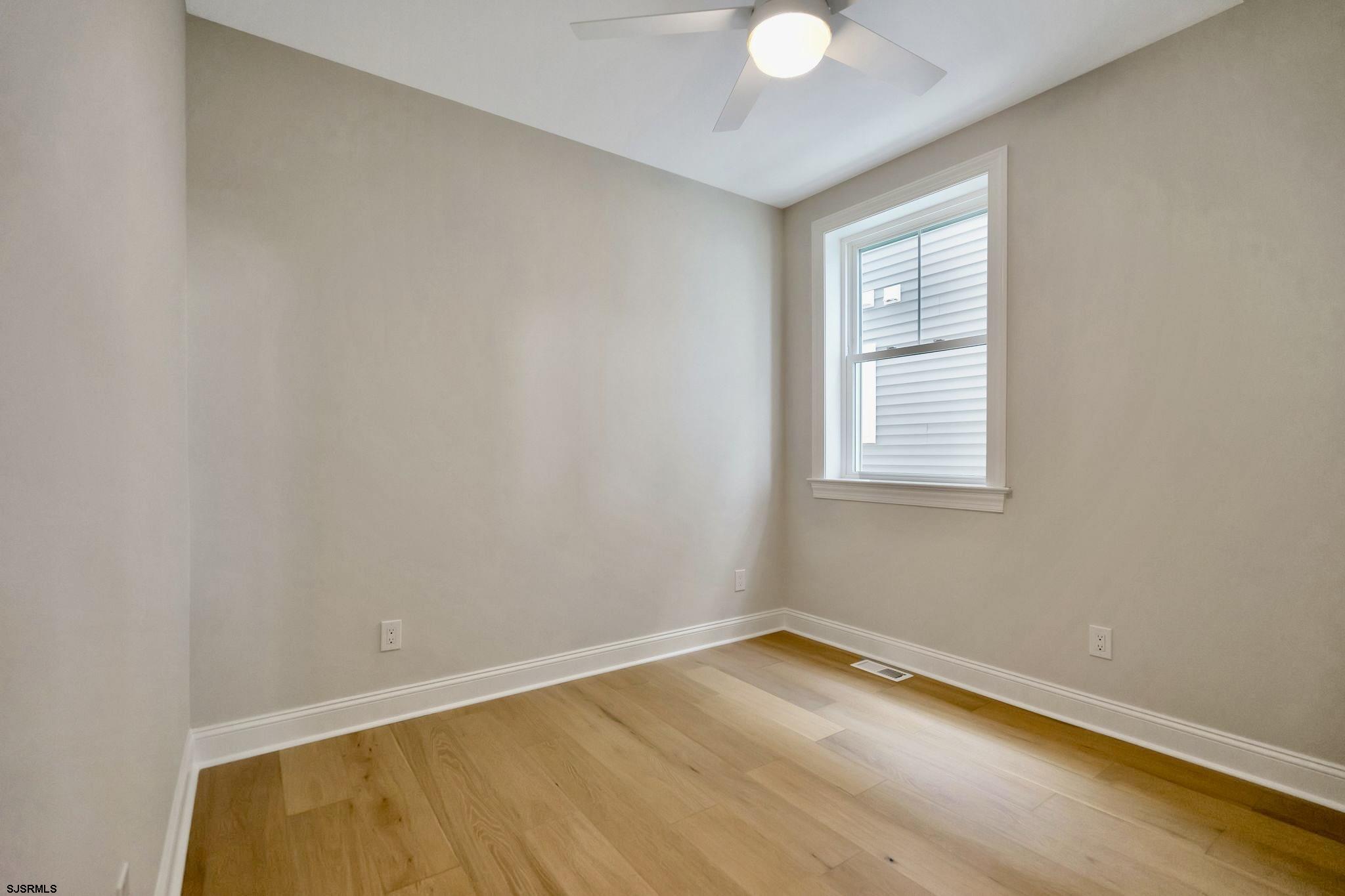 424 West Avenue Unit: 1