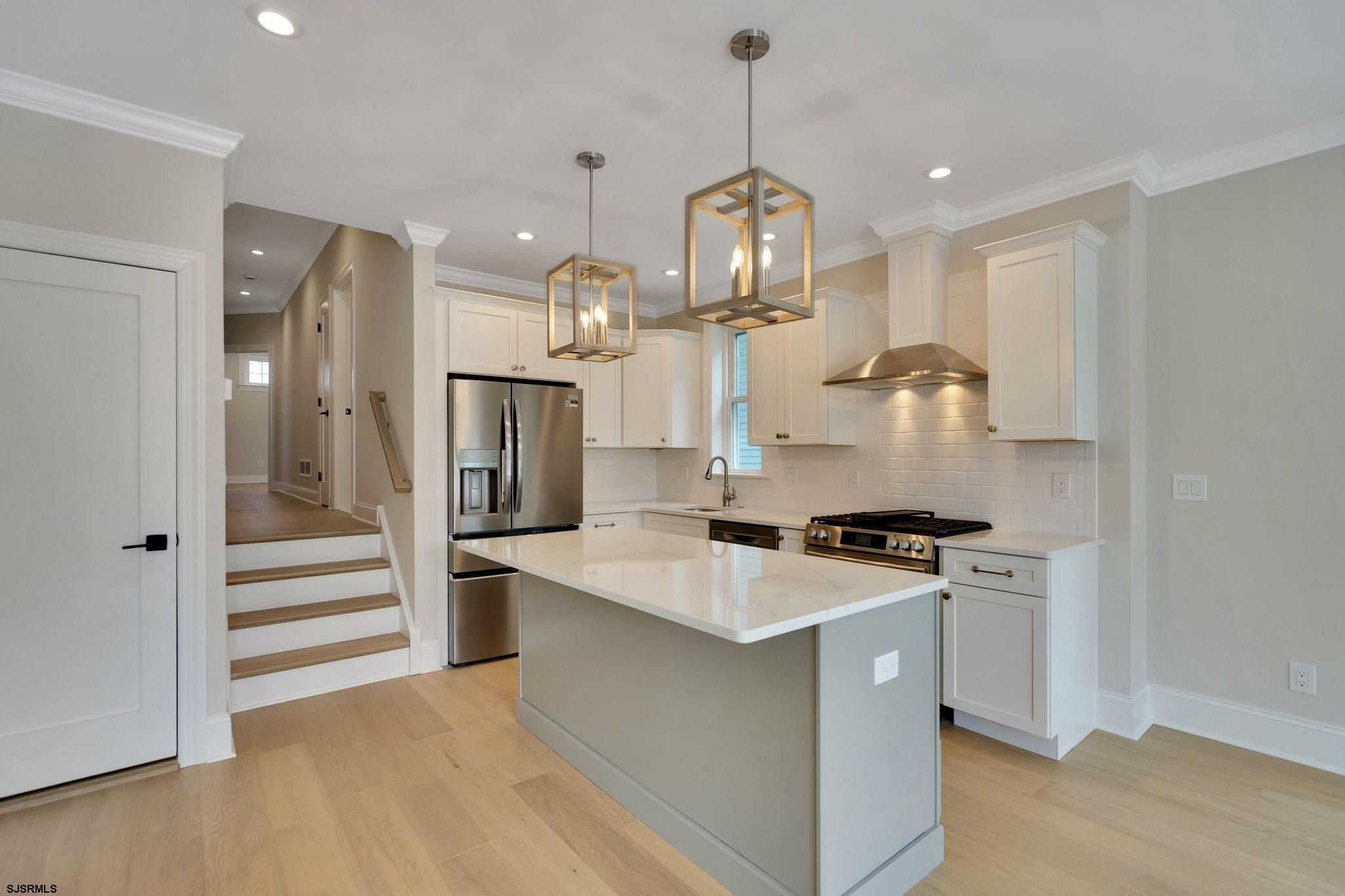 424 West Avenue Unit: 1