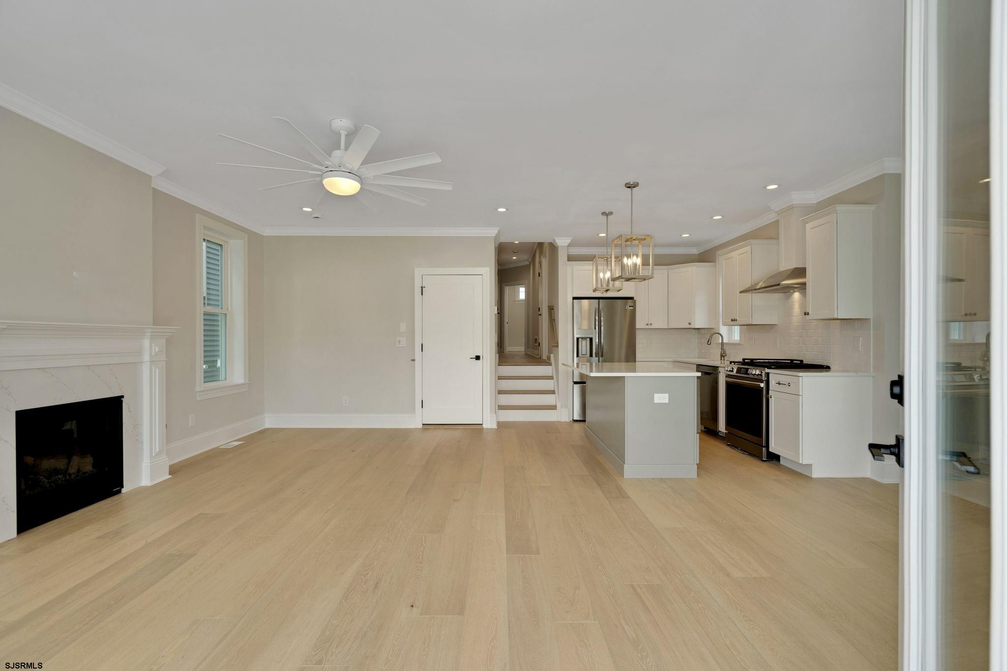 424 West Avenue Unit: 1