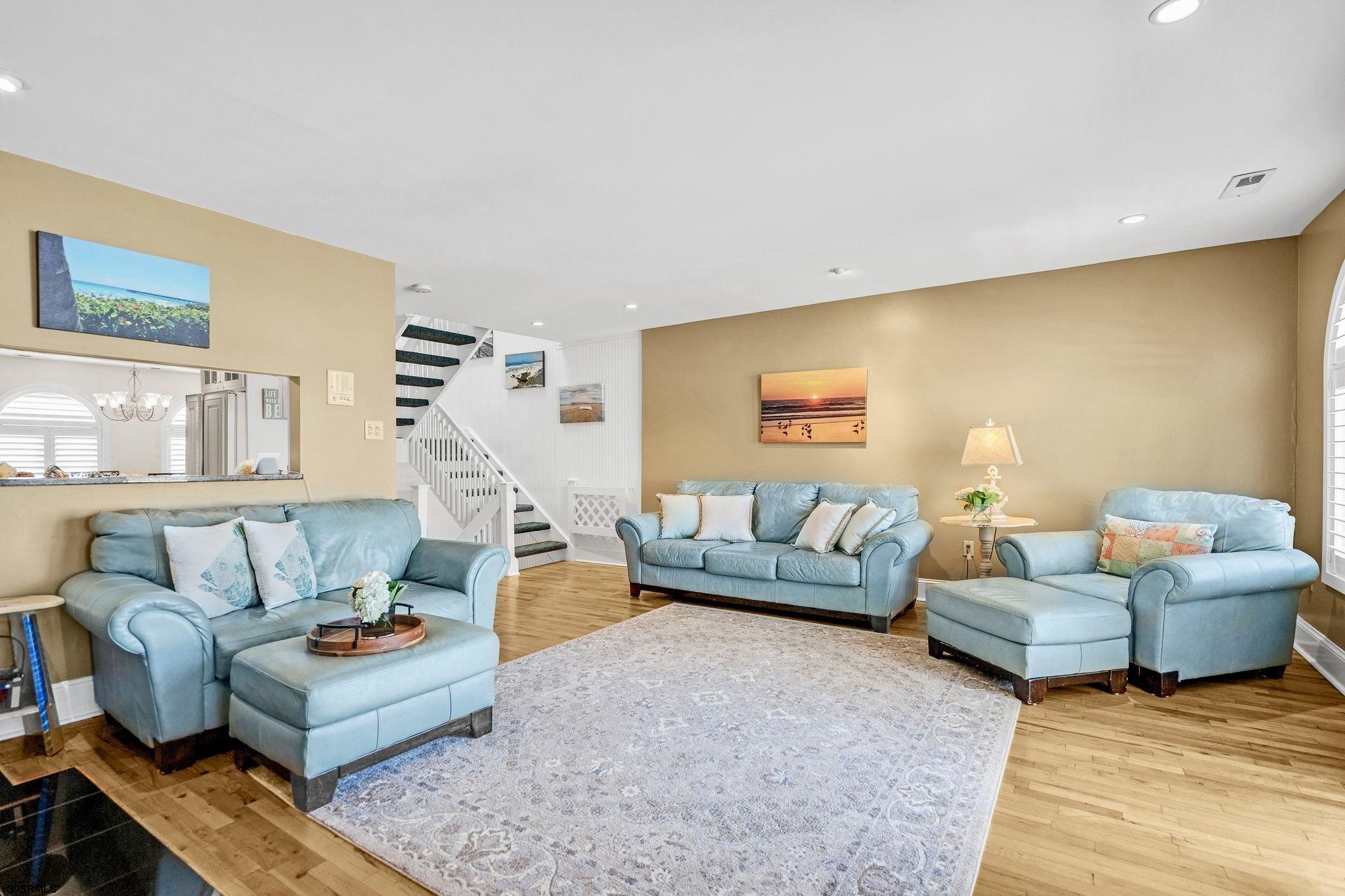 5 W 6th Street Unit: 5