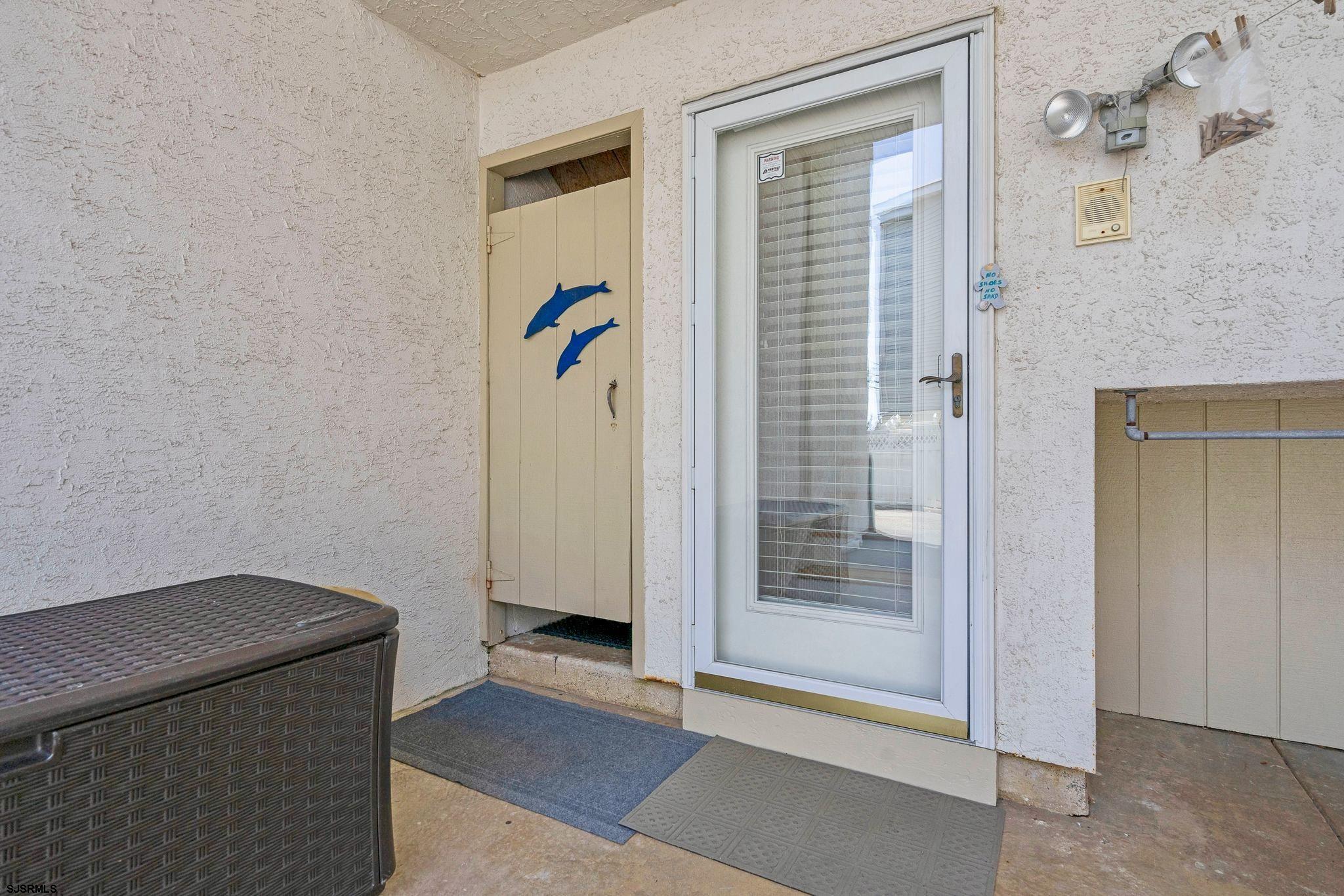 5 W 6th Street Unit: 5