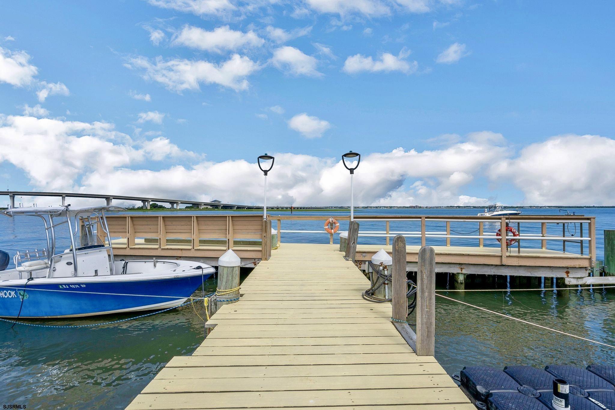 5 W 6th Street Unit: 5