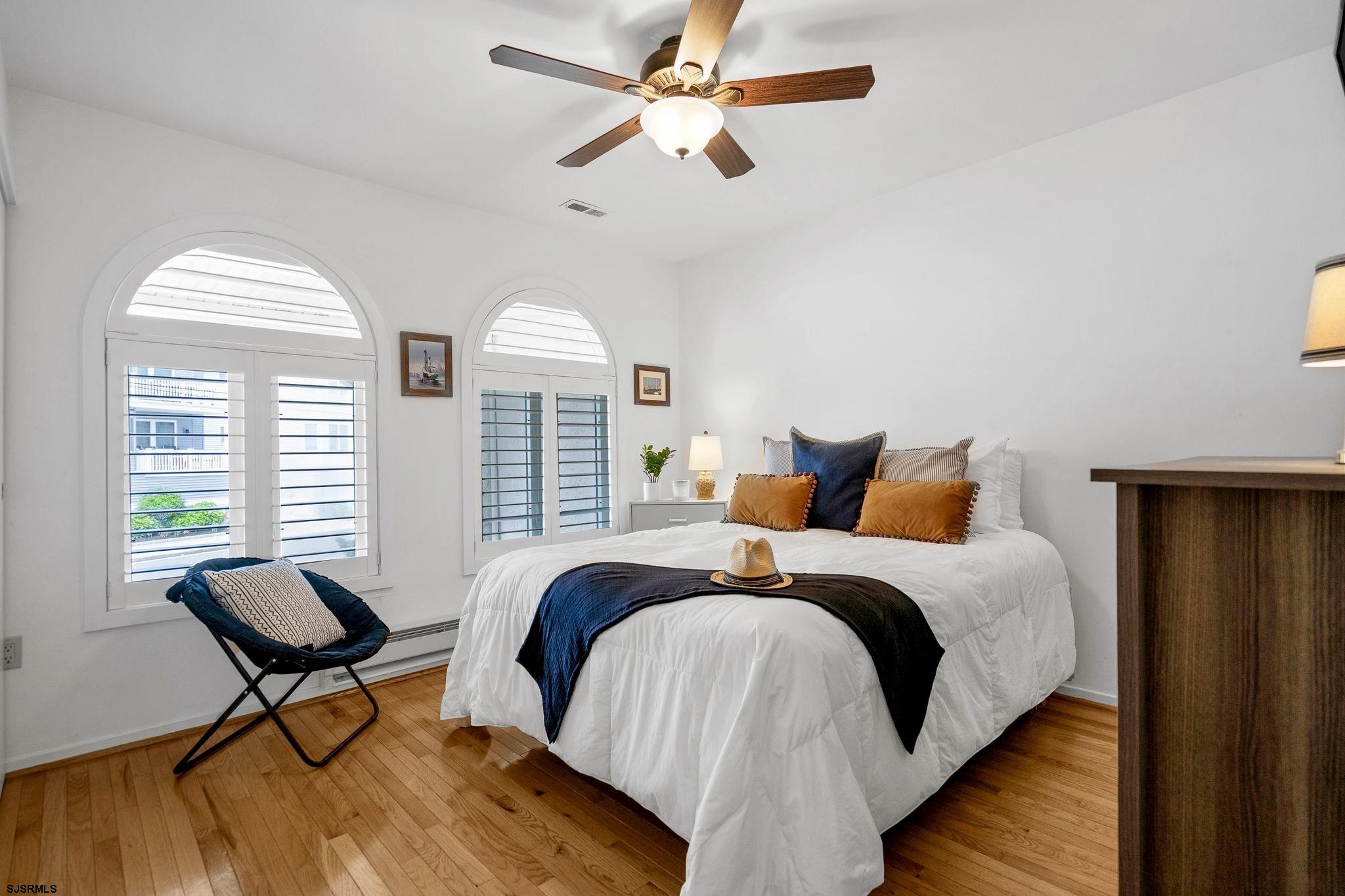 5 W 6th Street Unit: 5