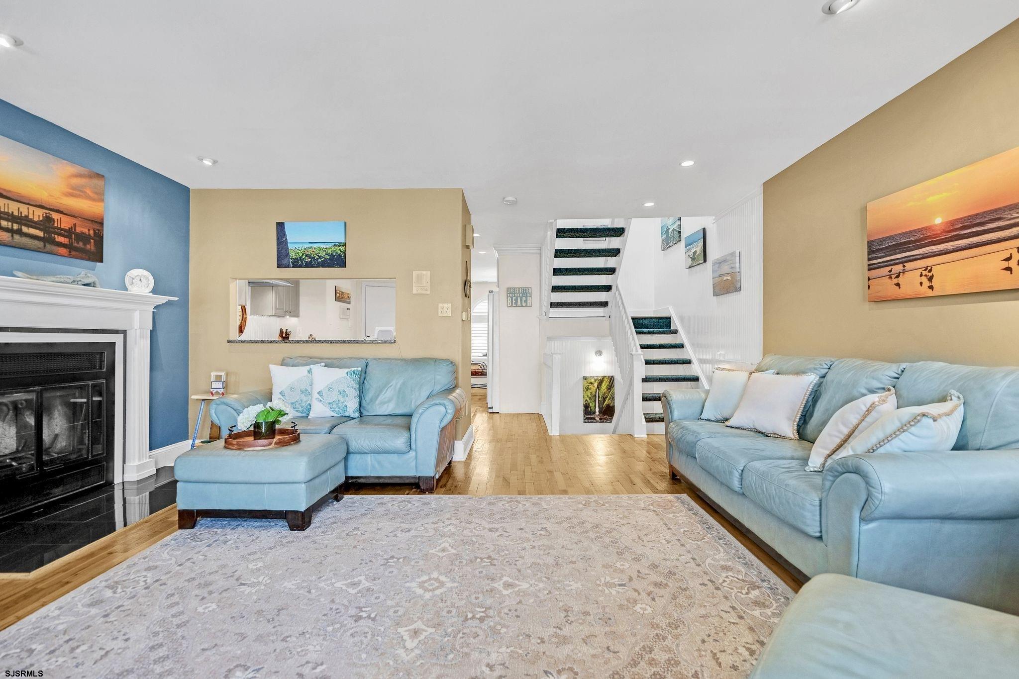 5 W 6th Street Unit: 5