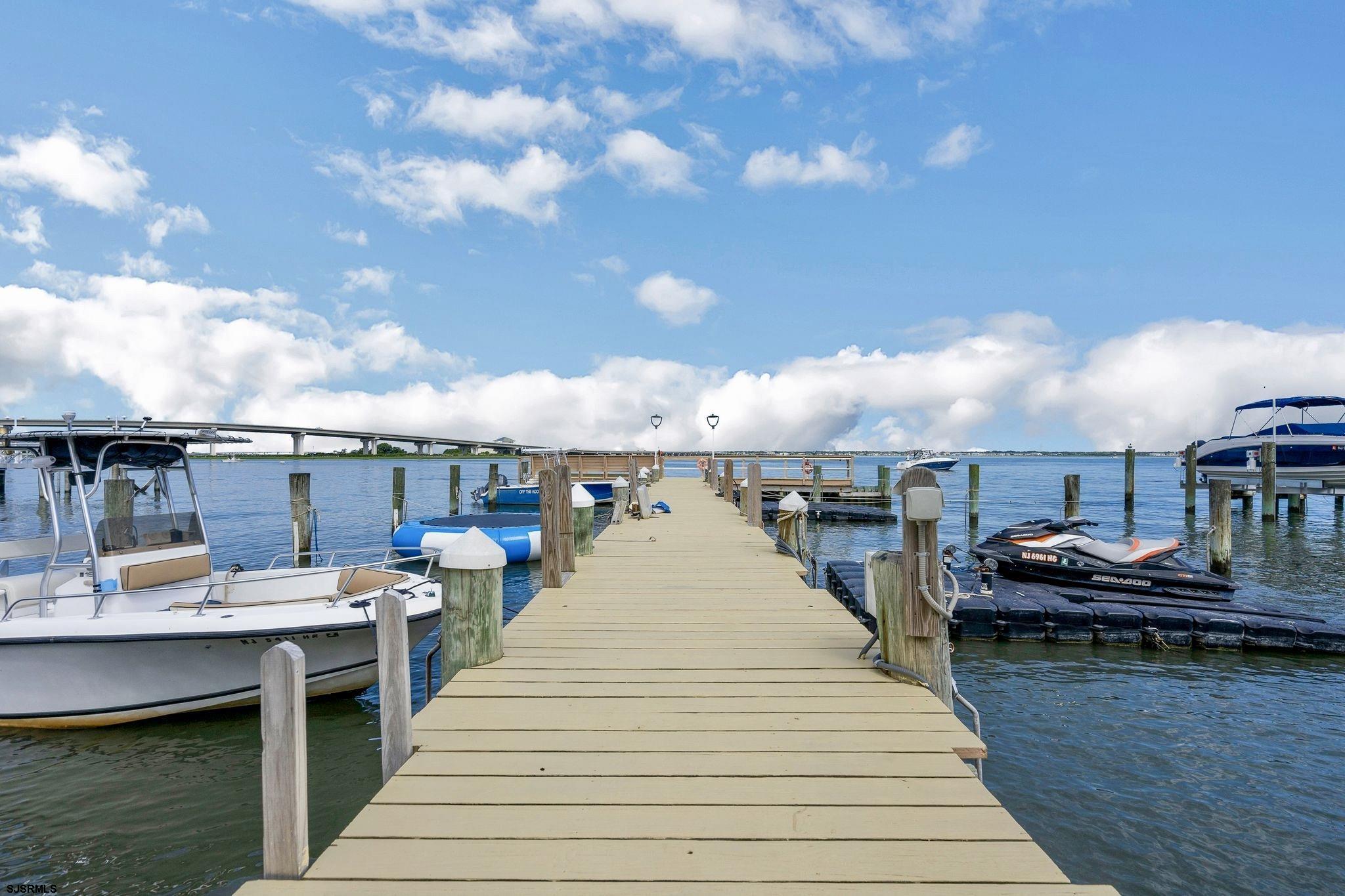 5 W 6th Street Unit: 5