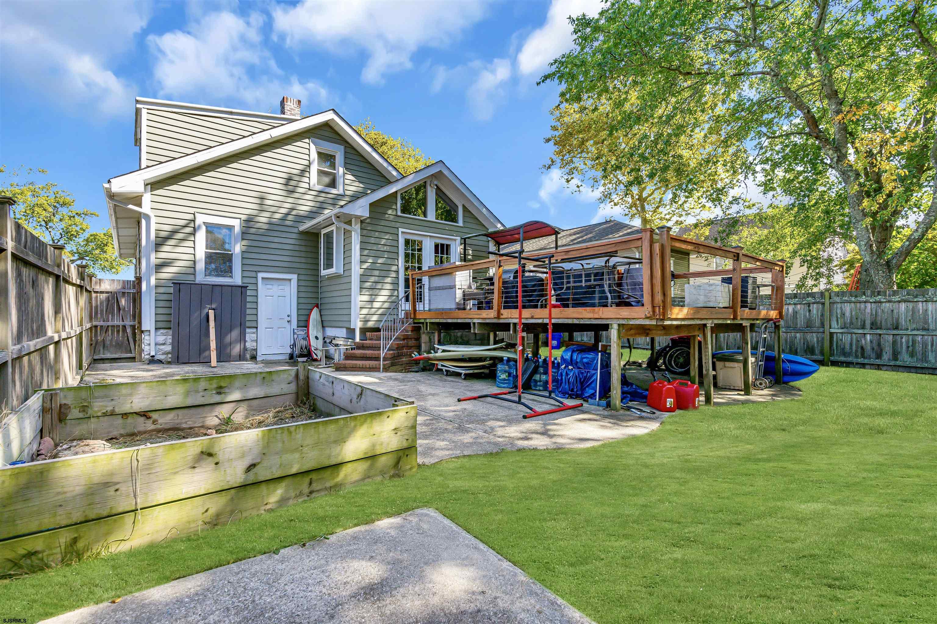 112 Roosevelt Avenue