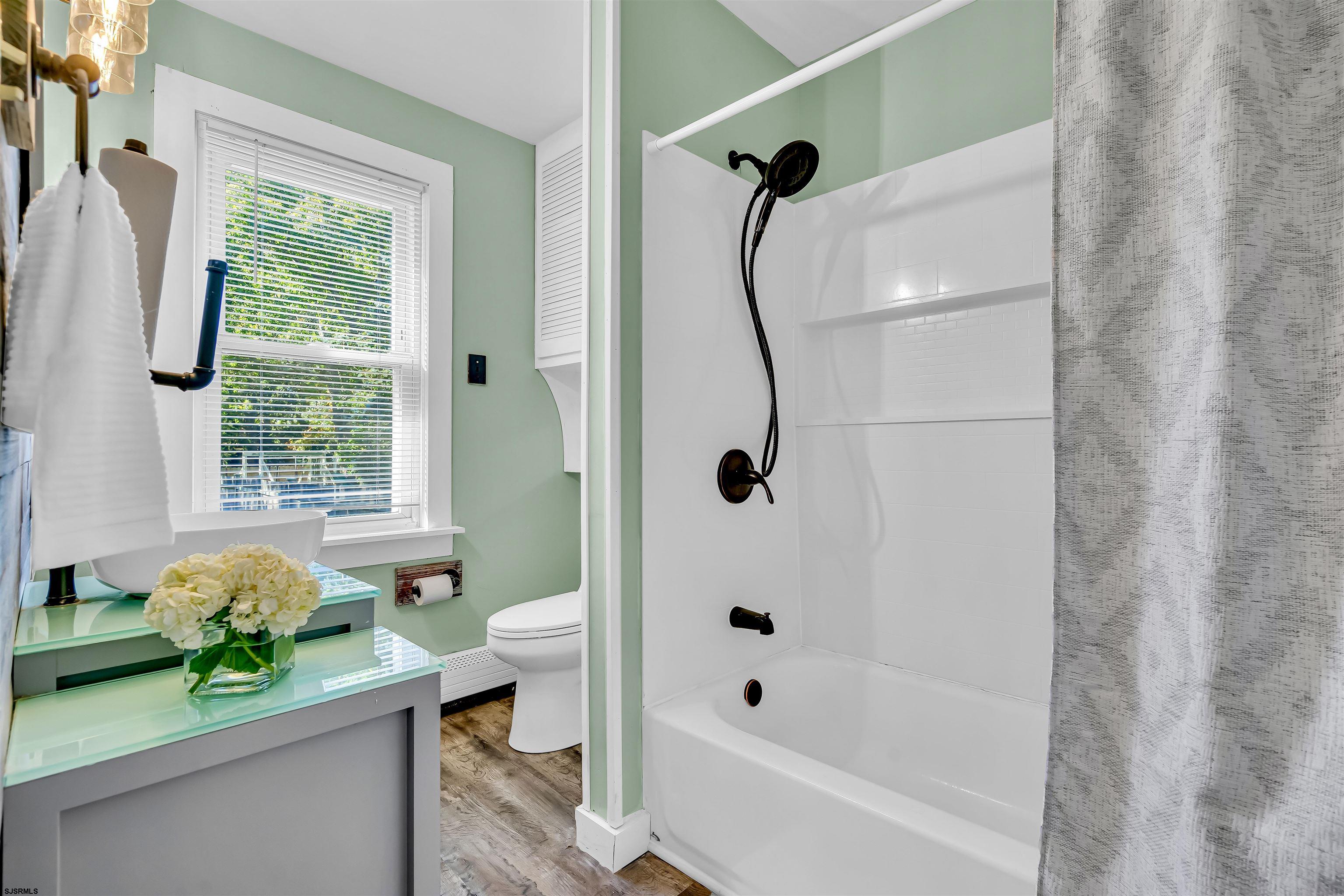 112 Roosevelt Avenue