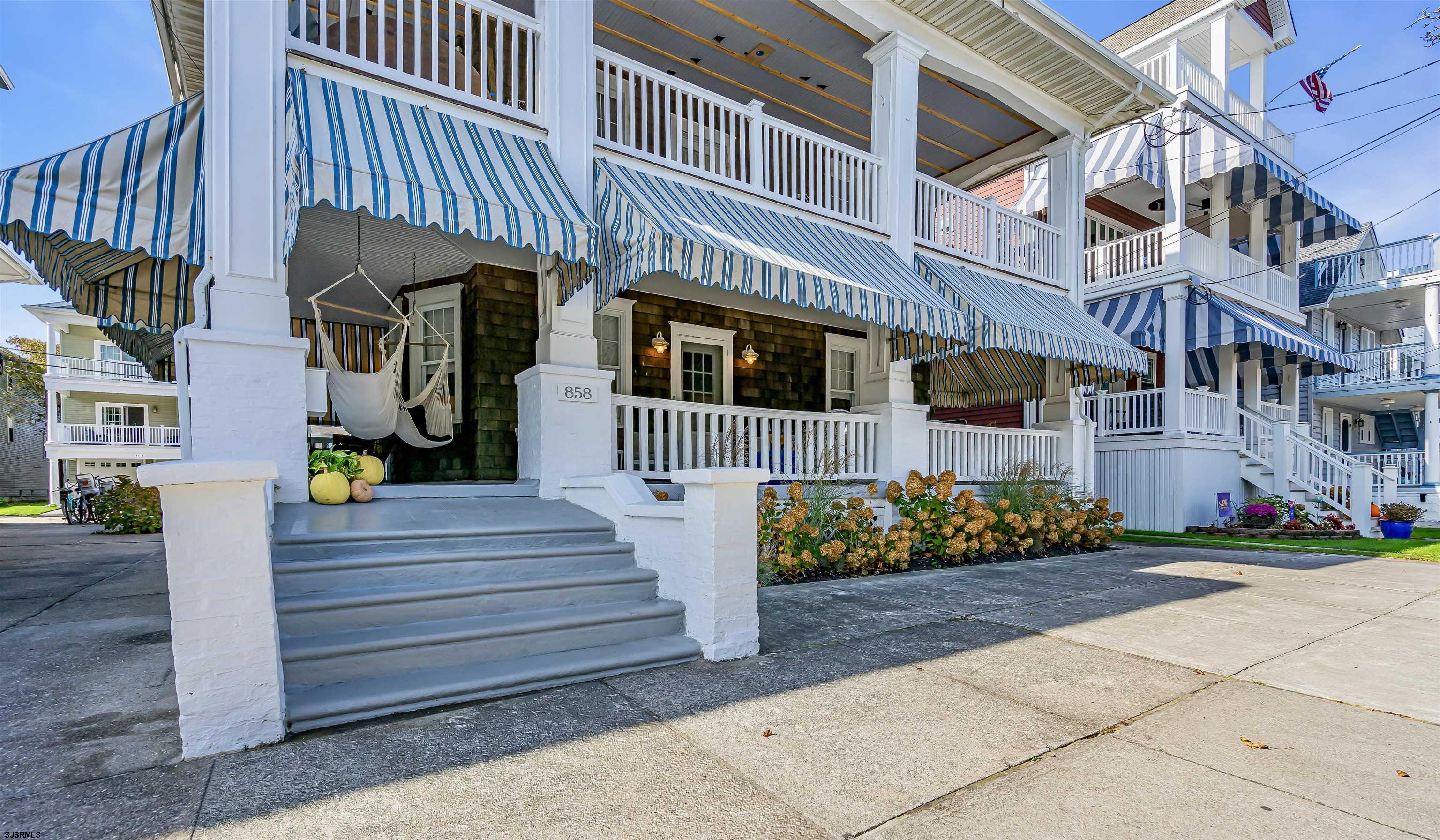 858 1st Street Unit: 1