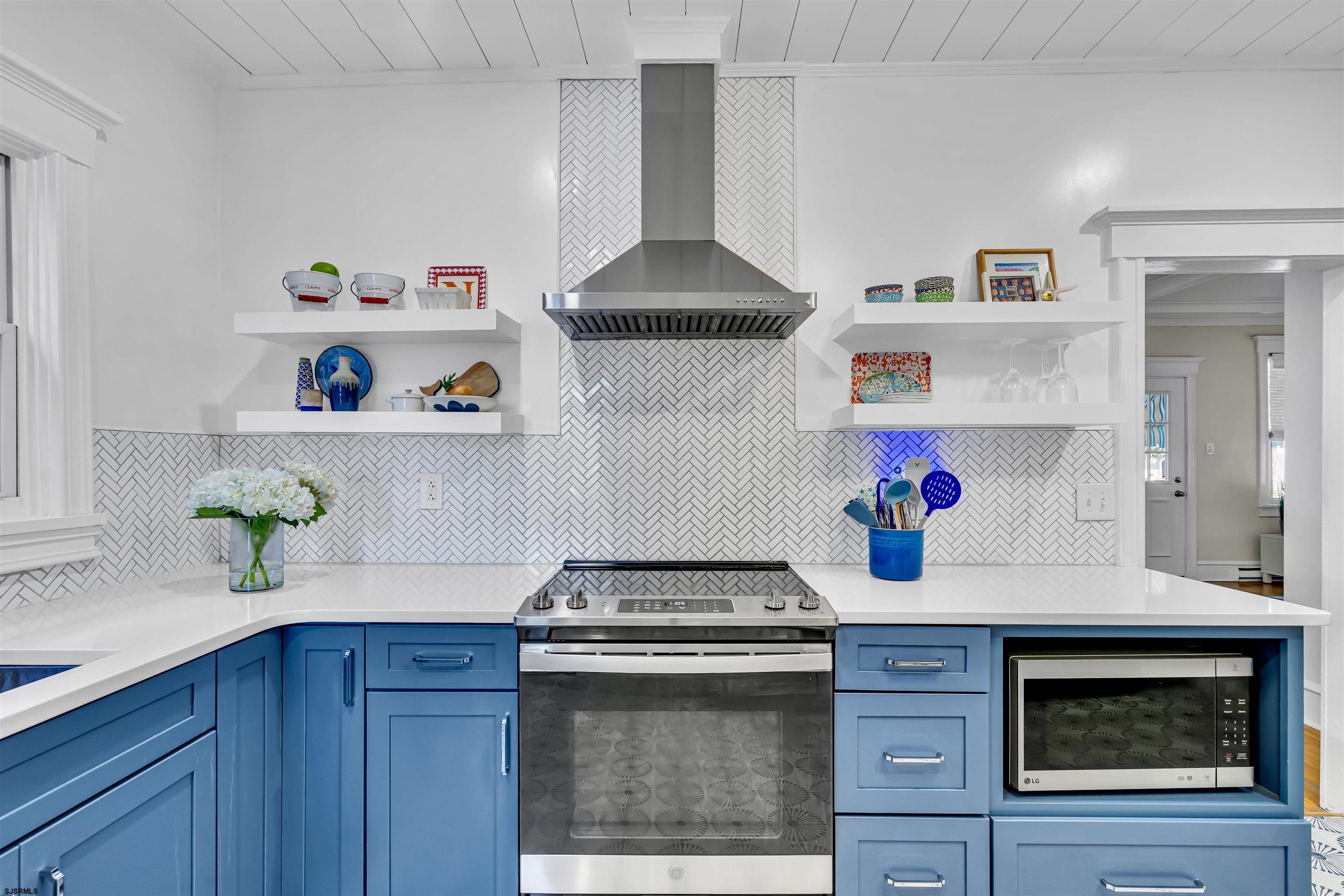 858 1st Street Unit: 1