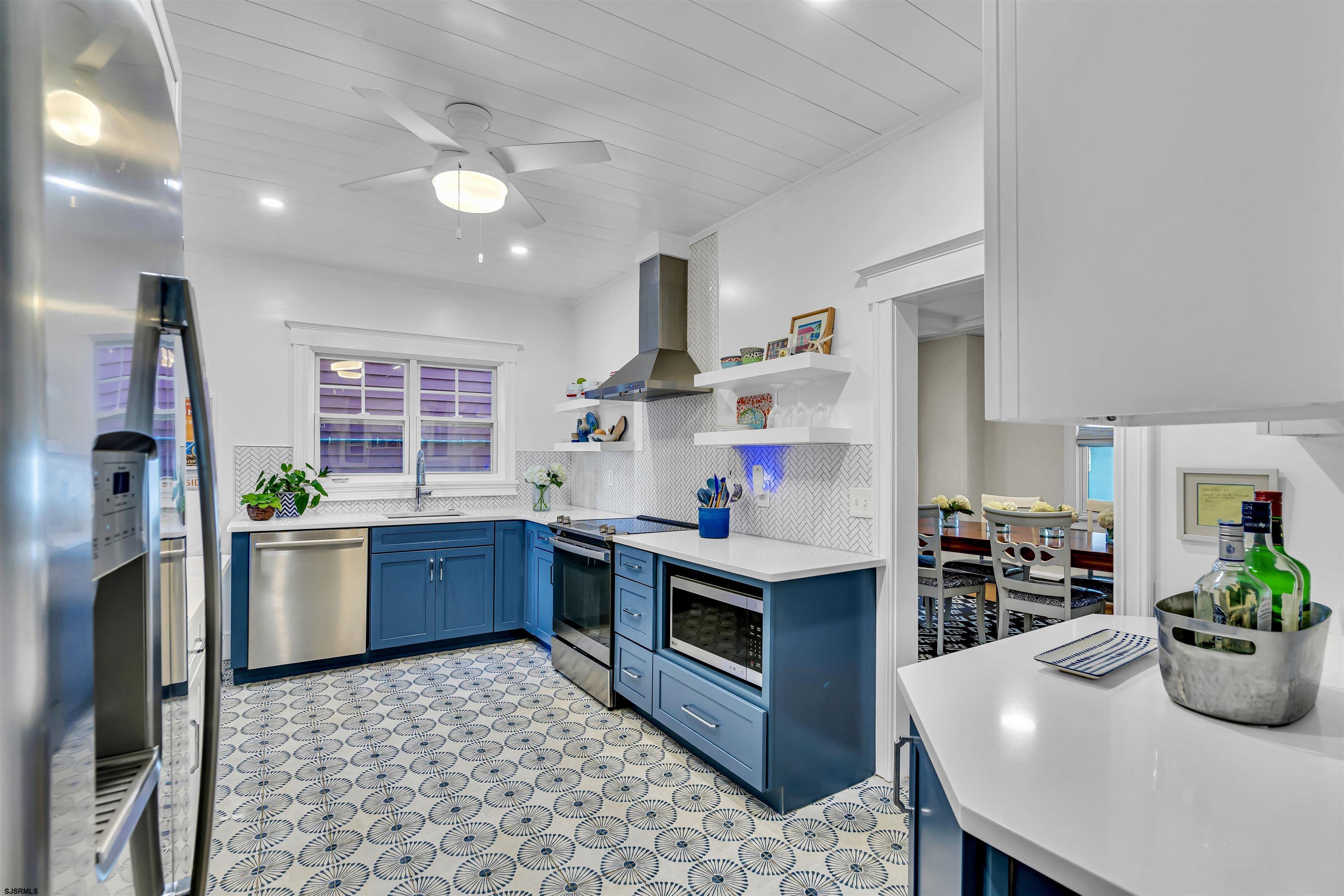 858 1st Street Unit: 1