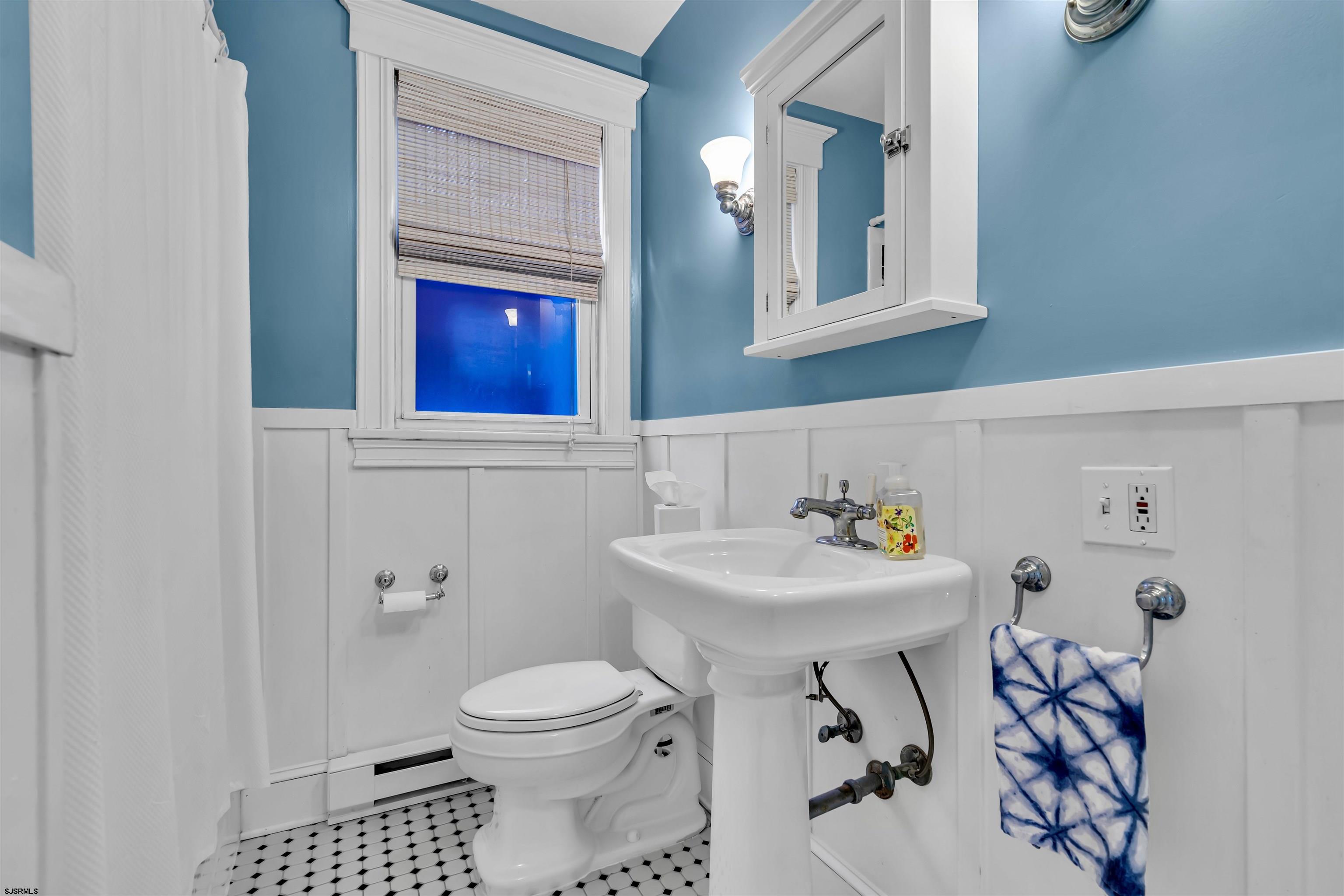 858 1st Street Unit: 1