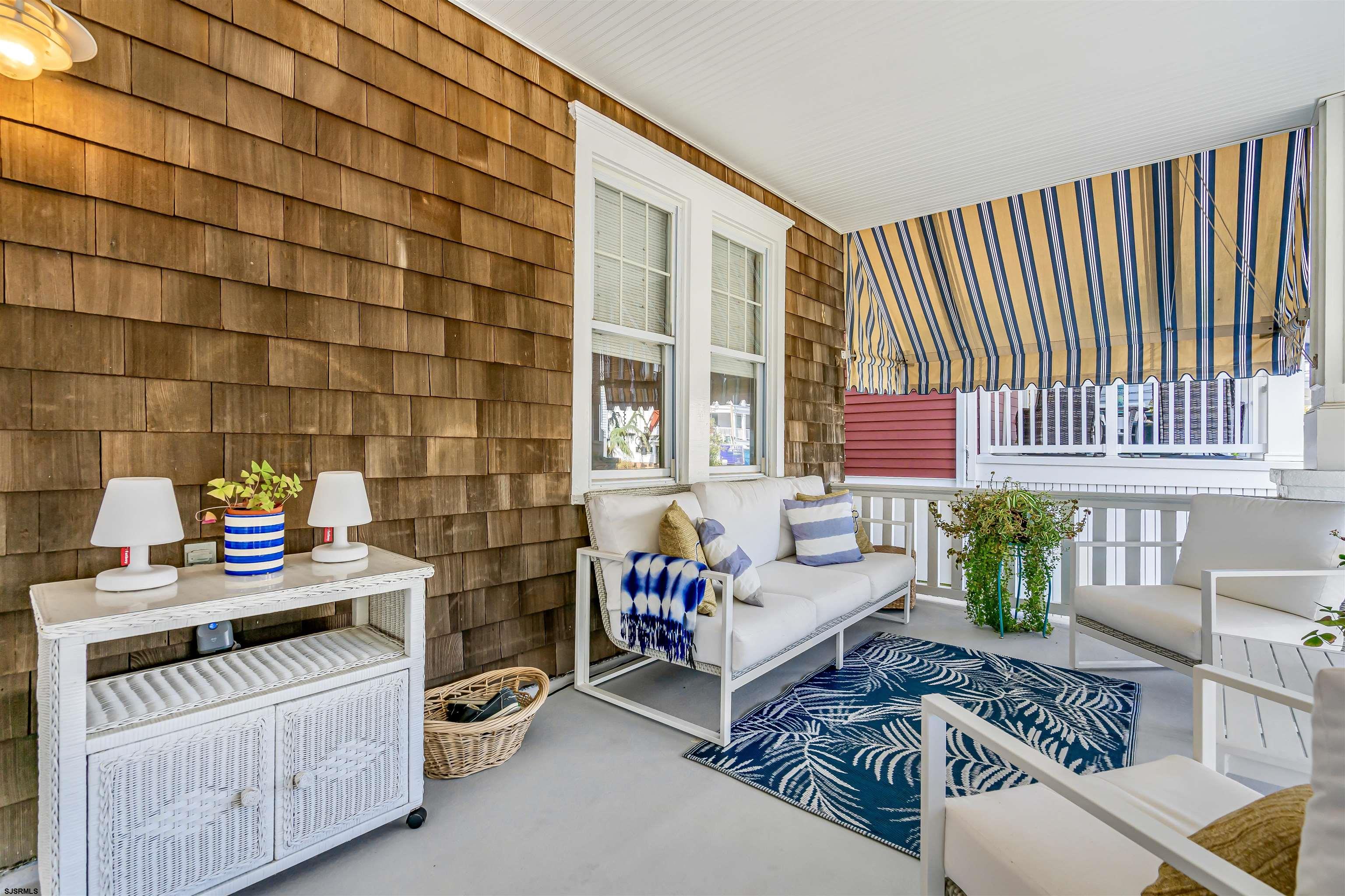 858 1st Street Unit: 1