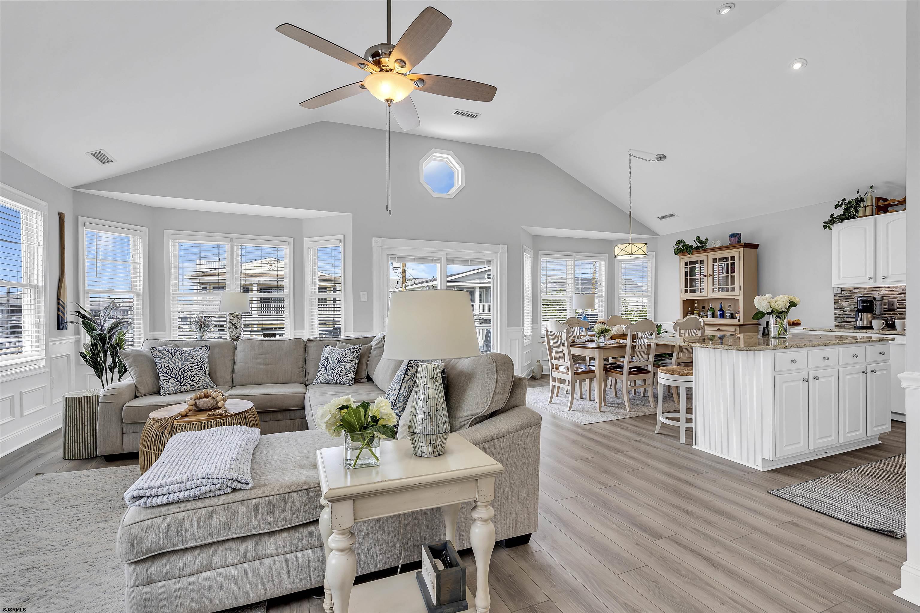 202 32nd Street Unit: 2