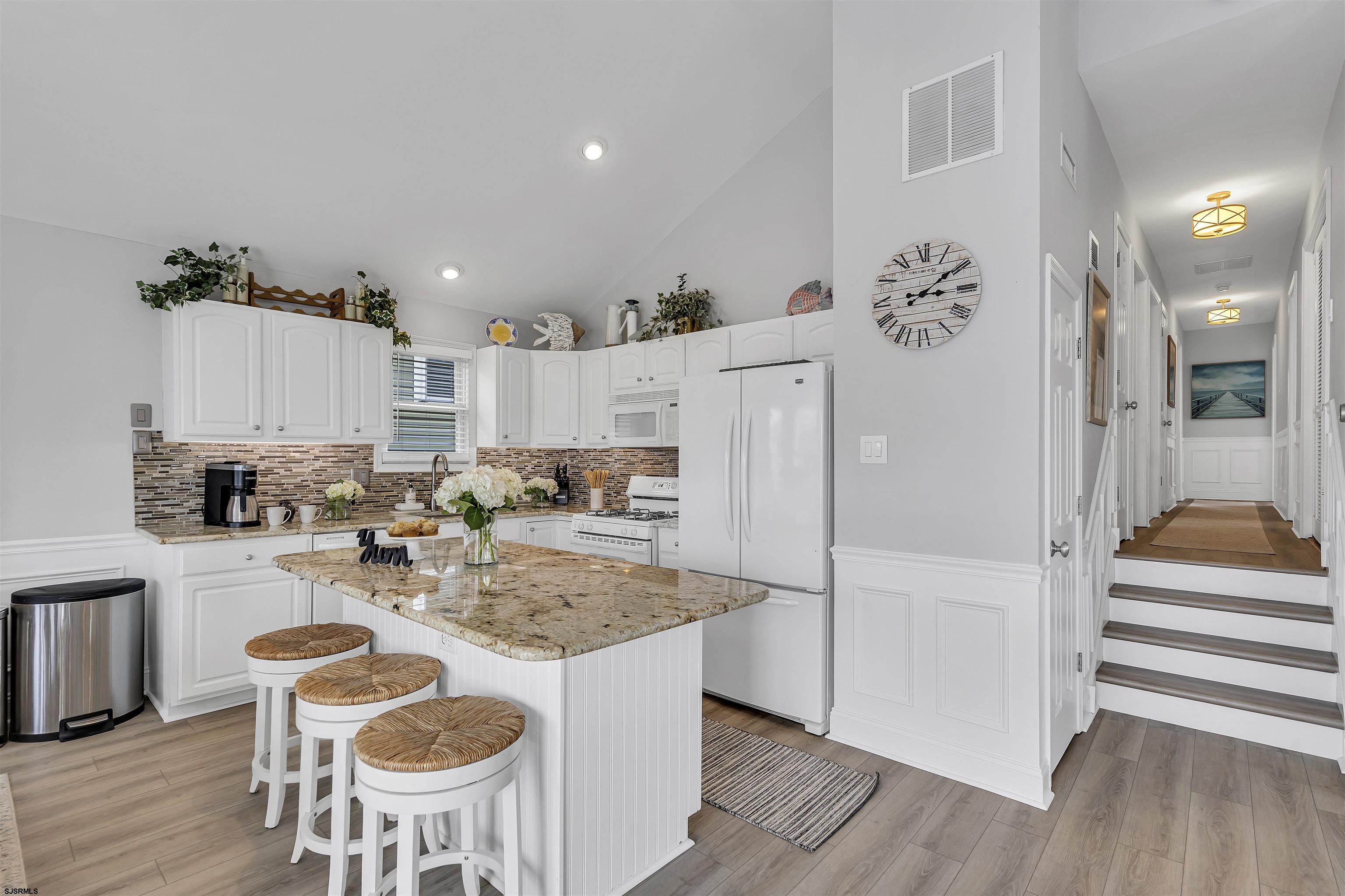 202 32nd Street Unit: 2